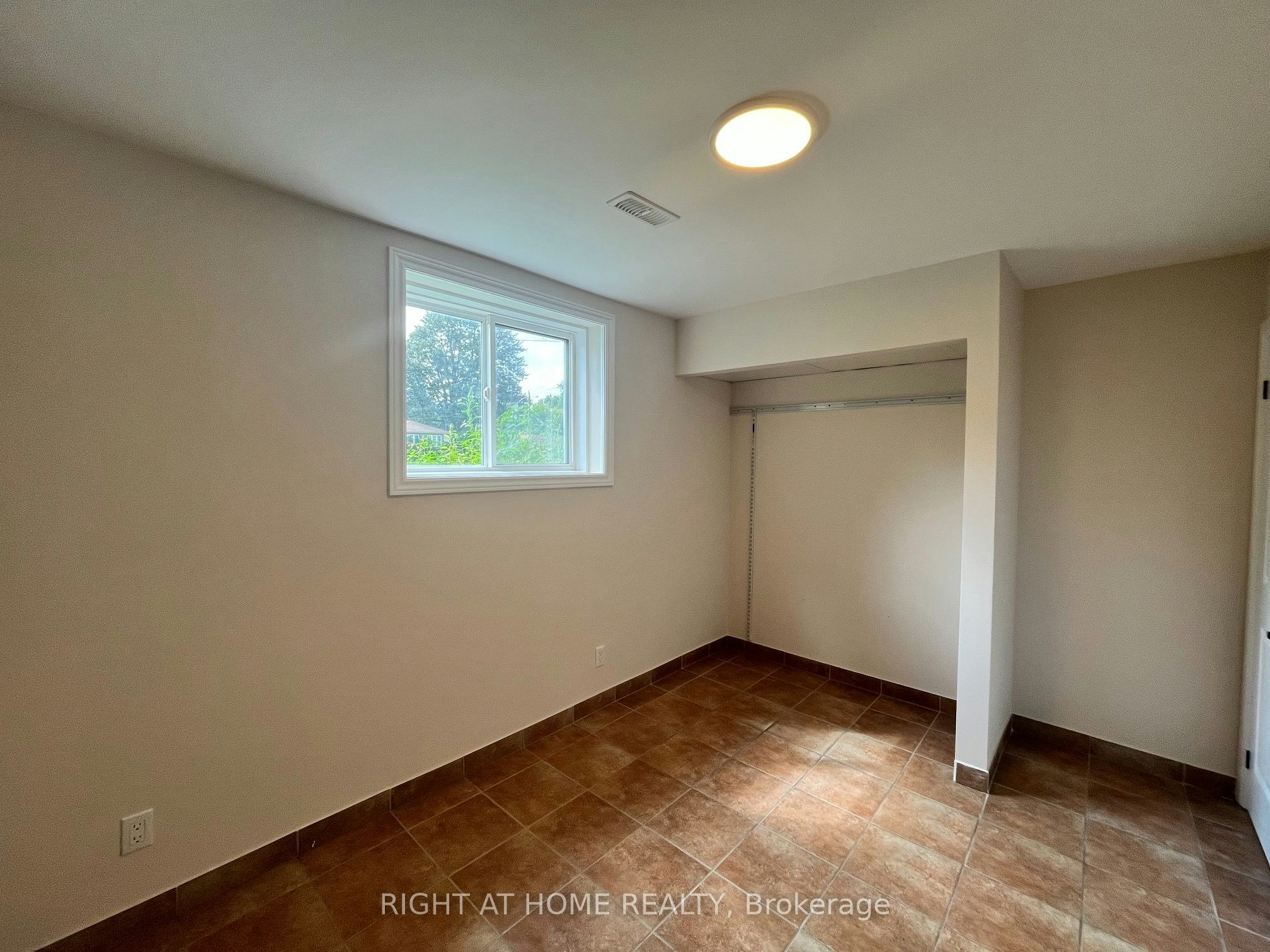 379 The Queensway South N/A, Georgina, ON, L4P 2C4 - 15