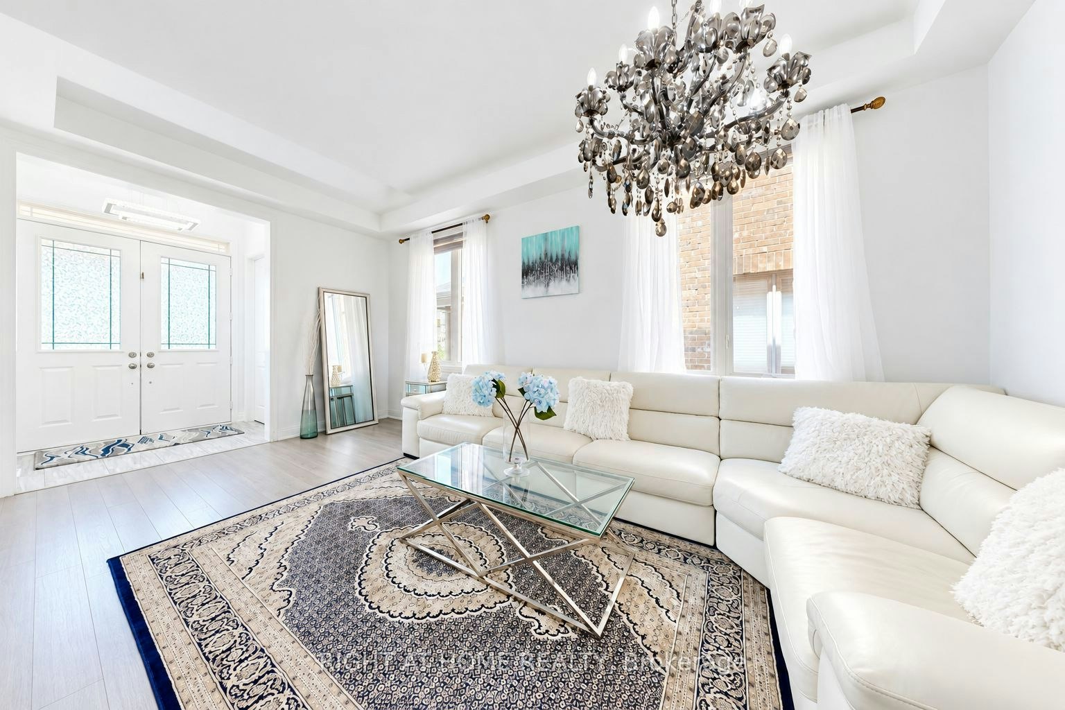 59 Hydrangea Hollow, East Gwillimbury, ON, L9N 0T1 - 3
