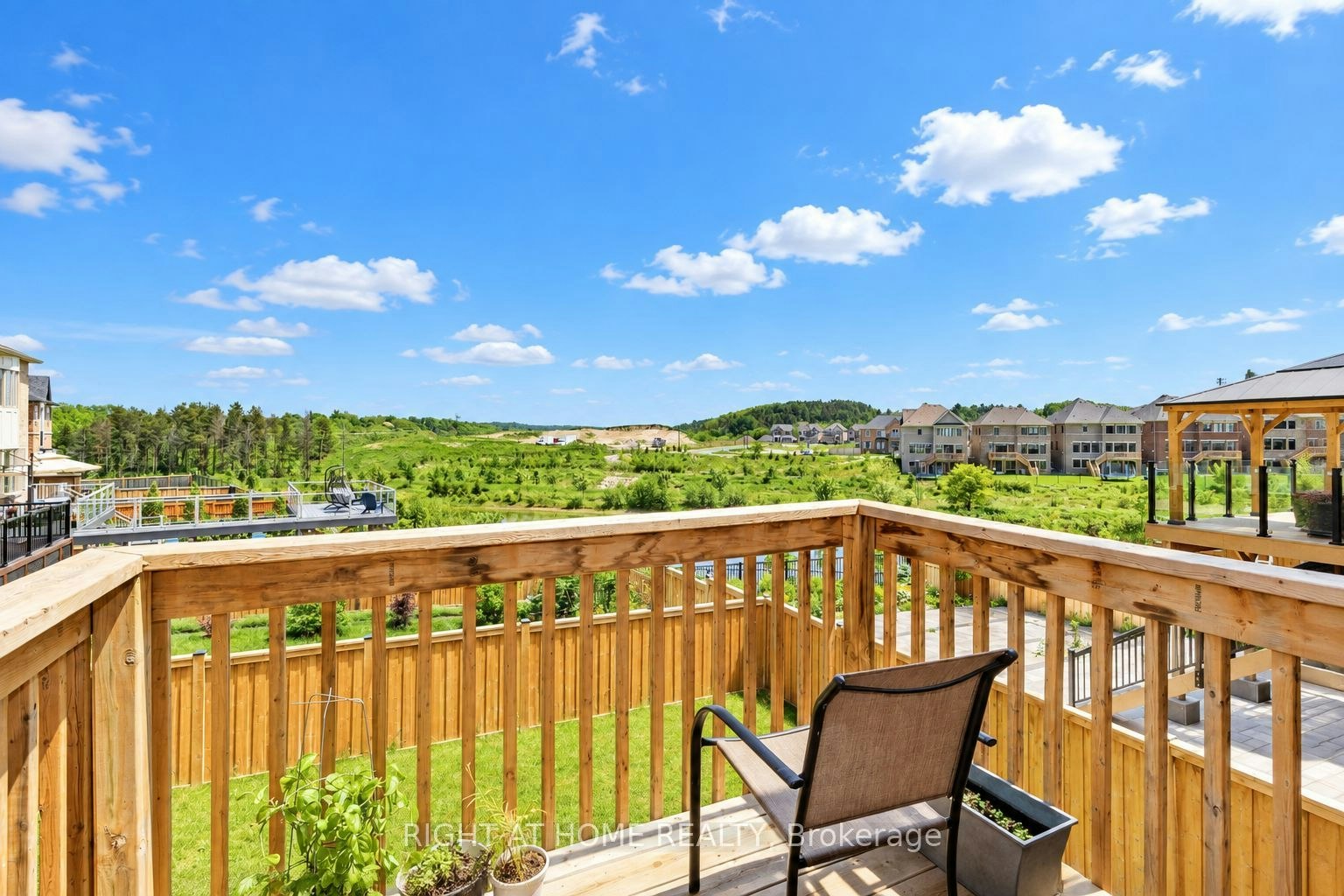 59 Hydrangea Hollow, East Gwillimbury, ON, L9N 0T1 - 18