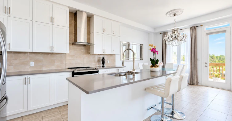 59 Hydrangea Hollow, East Gwillimbury, ON, L9N 0T1 - 6