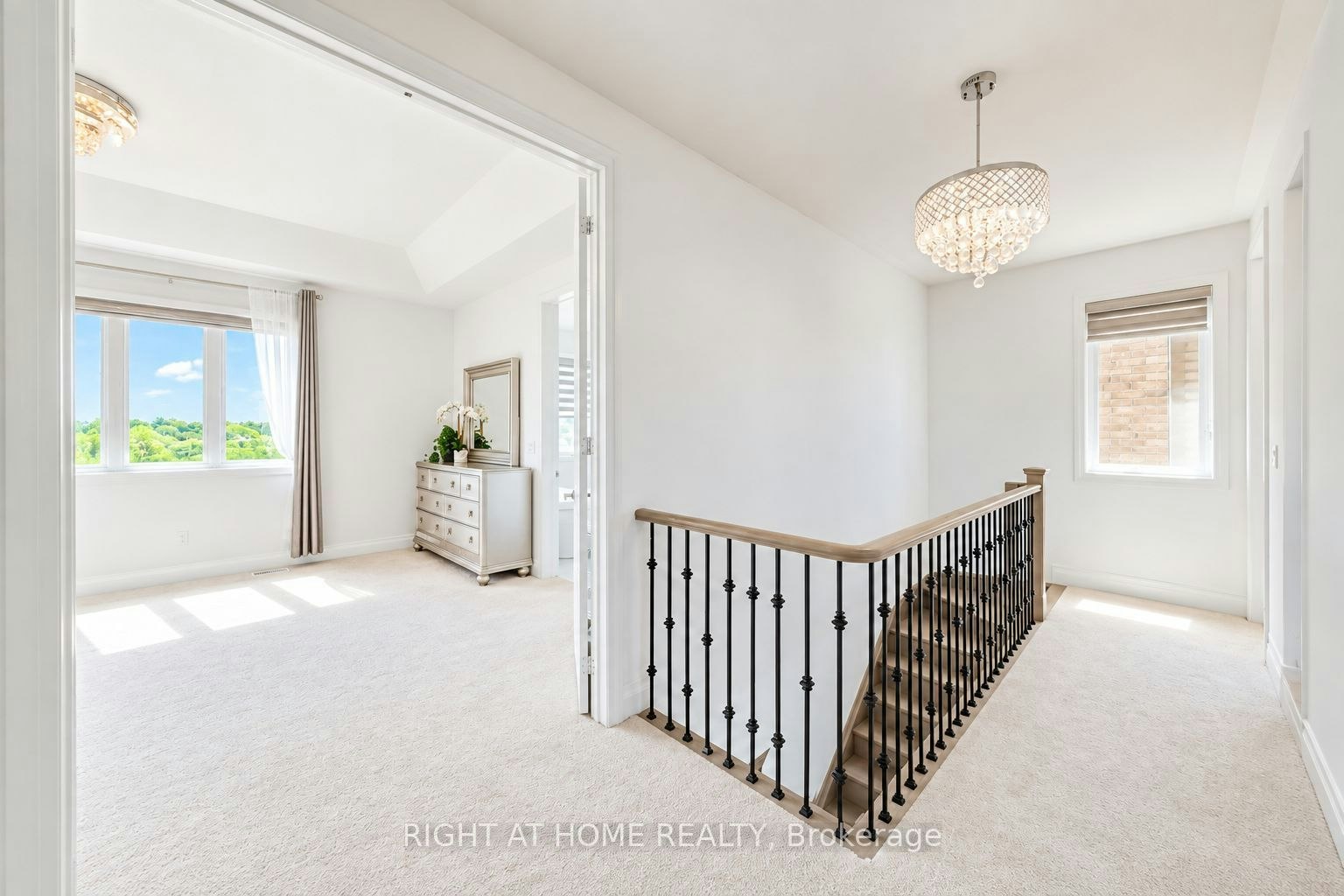 59 Hydrangea Hollow, East Gwillimbury, ON, L9N 0T1 - 7