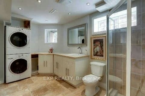 345 Rushbrook Drive, Newmarket, ON, L3X 2B9 - 4
