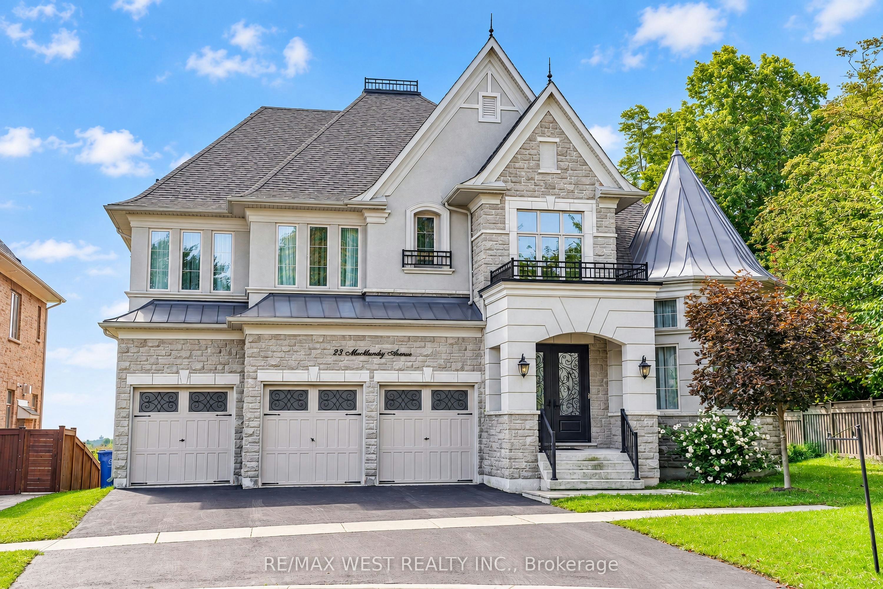 23 Macmurchy Avenue, King, ON, L0J 1C0
