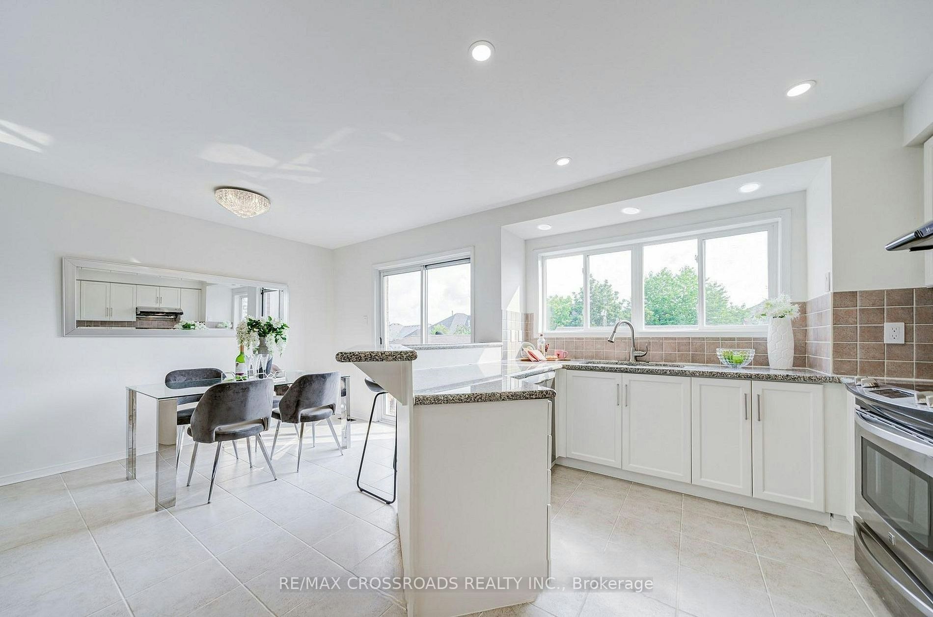 195 Shirley Drive, Richmond Hill, ON, L4S 1T3 - 13