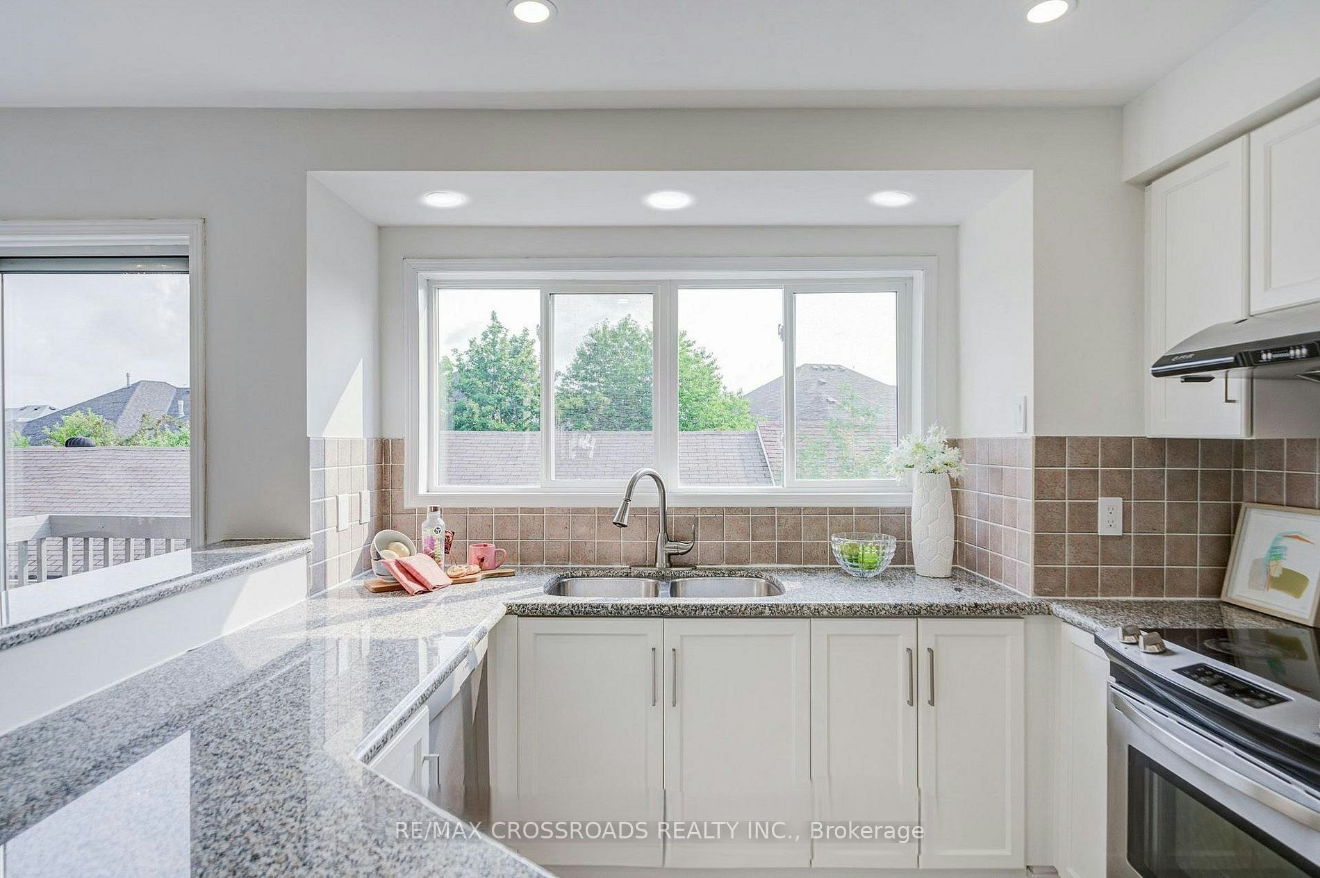 195 Shirley Drive, Richmond Hill, ON, L4S 1T3 - 14