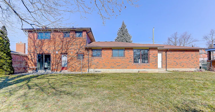 Ground Unit-87 Stockdale Crescent, Richmond Hill, ON, L4C 3T1
