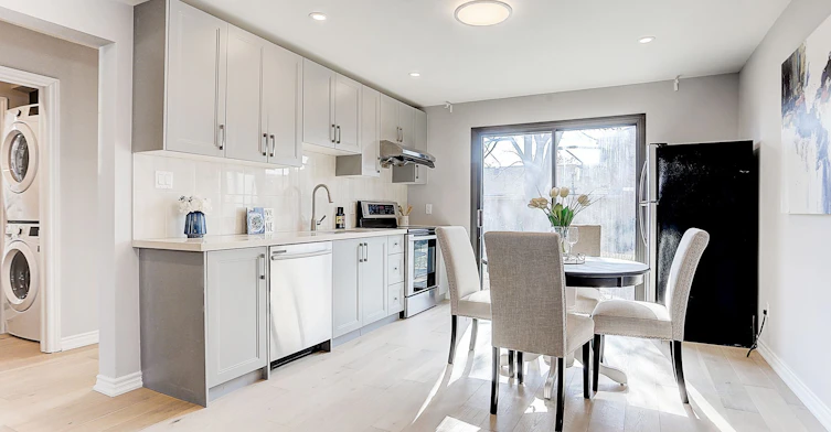 Ground Unit-87 Stockdale Crescent, Richmond Hill, ON, L4C 3T1 - 2