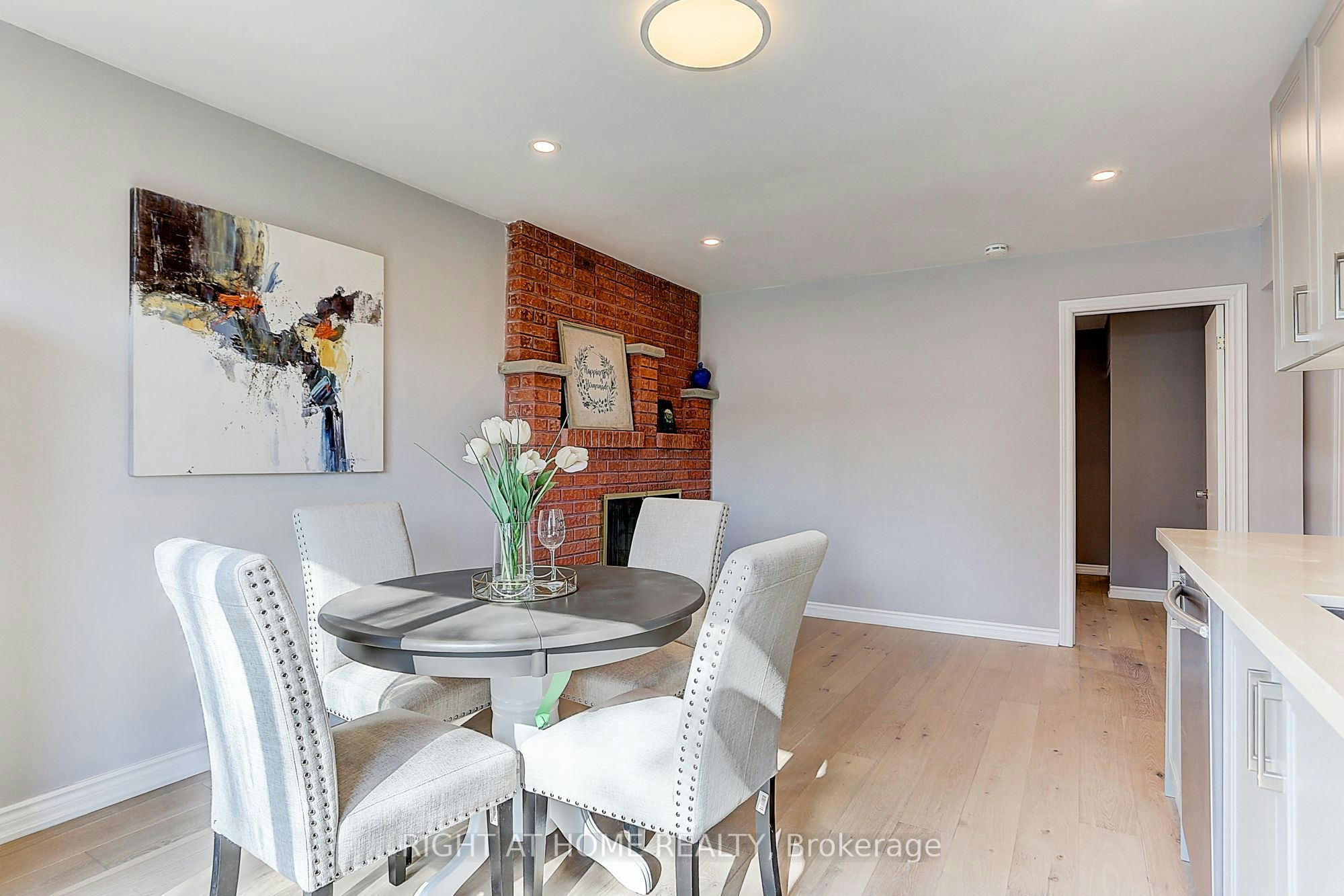 Ground Unit-87 Stockdale Crescent, Richmond Hill, ON, L4C 3T1 - 3