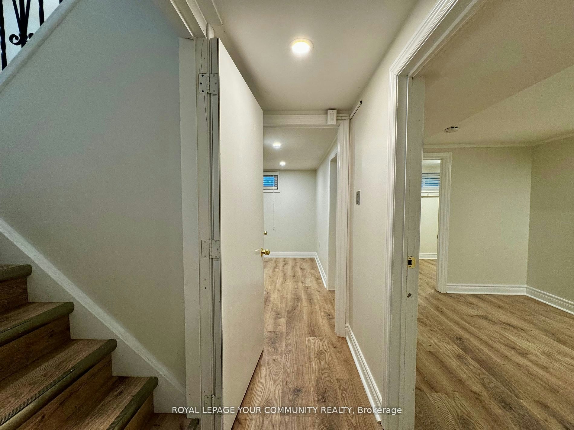 Apt A-246 Elka Drive, Richmond Hill, ON, L4C 3A3 - 2