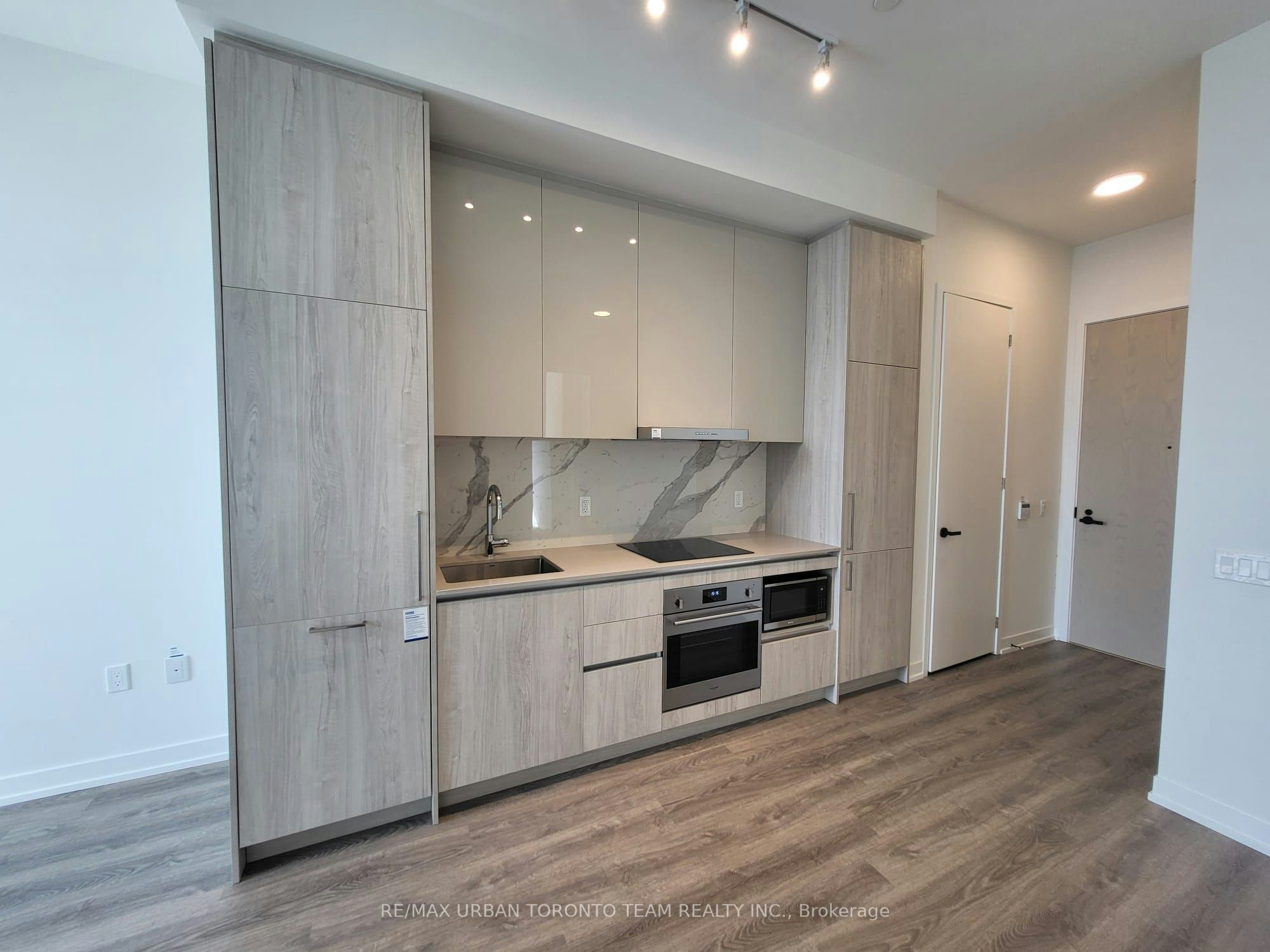 PH105-195 Commerce Street, Vaughan, ON, L4K 0P9 - 3