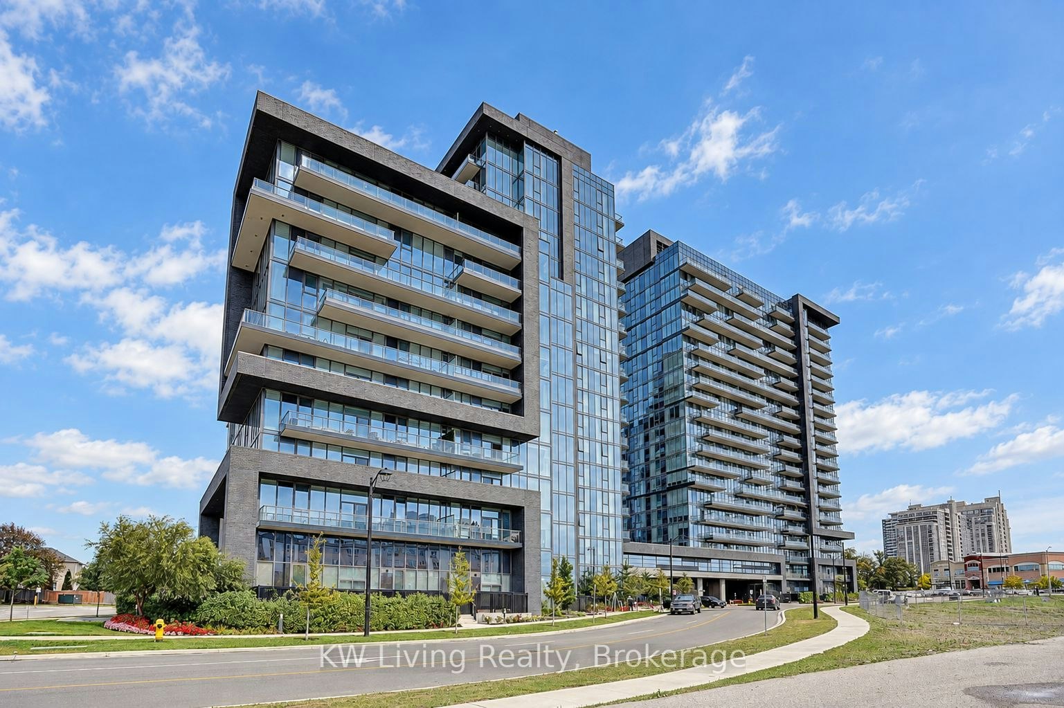 515-10 Gatineau Drive, Vaughan, ON, L4J 0L2
