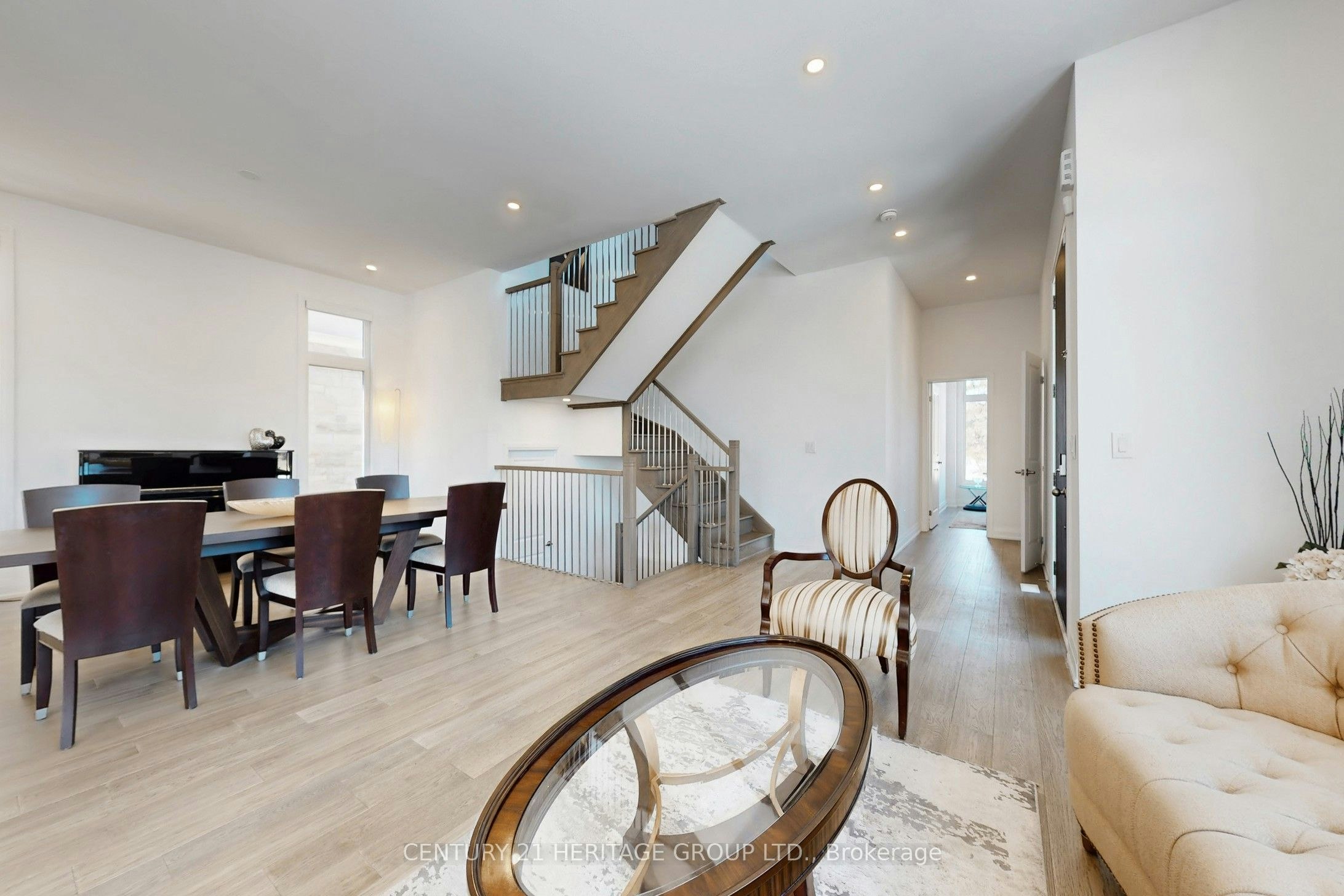 251 Oxford Street, Richmond Hill, ON, L4C 7V7 - 5