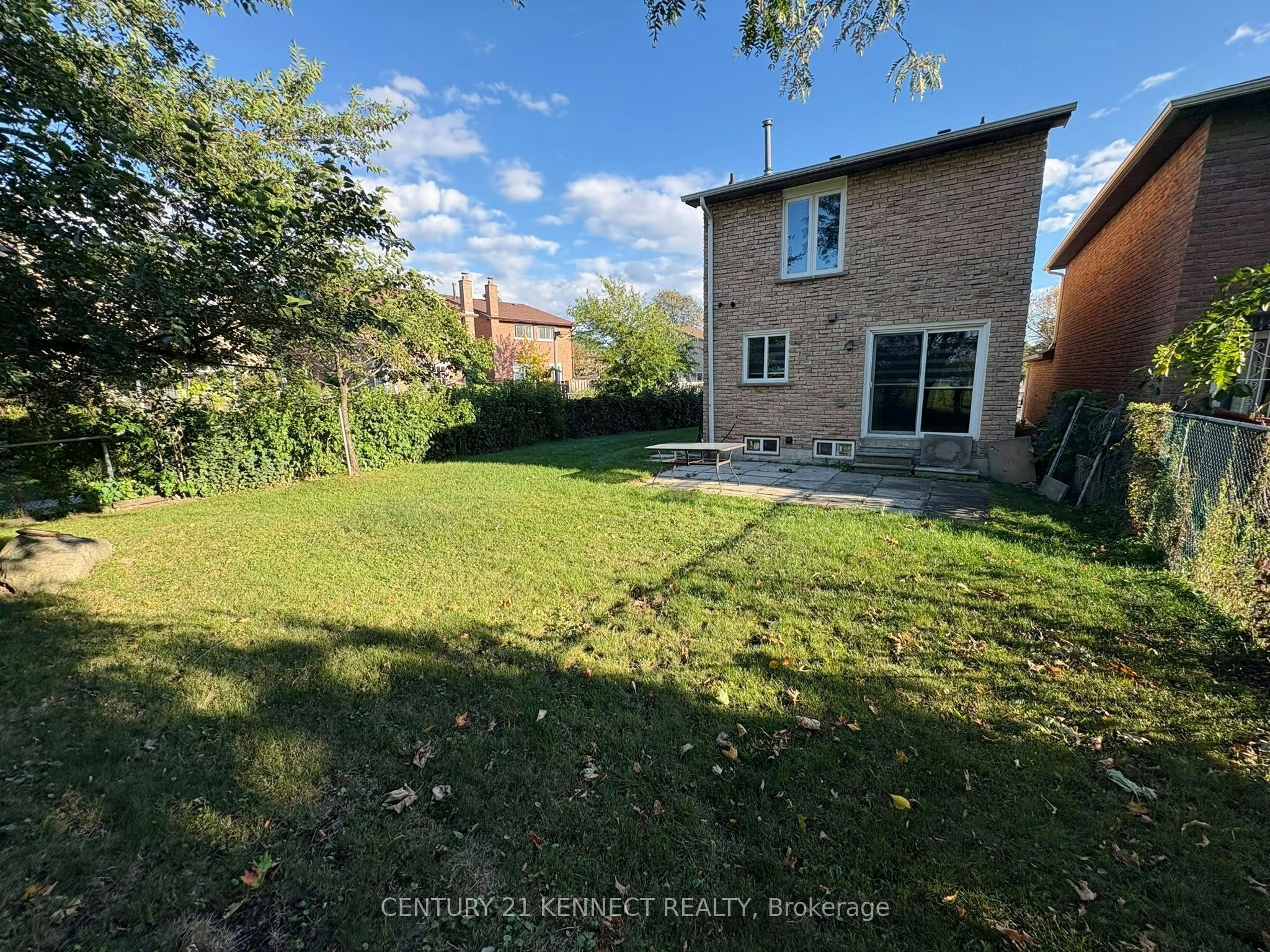 68 Larksmere Court, Markham, ON, L3R 3R1 - 18