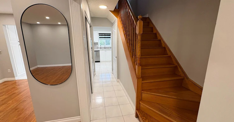 68 Larksmere Court, Markham, ON, L3R 3R1 - 8