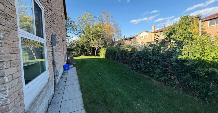 68 Larksmere Court, Markham, ON, L3R 3R1 - 17