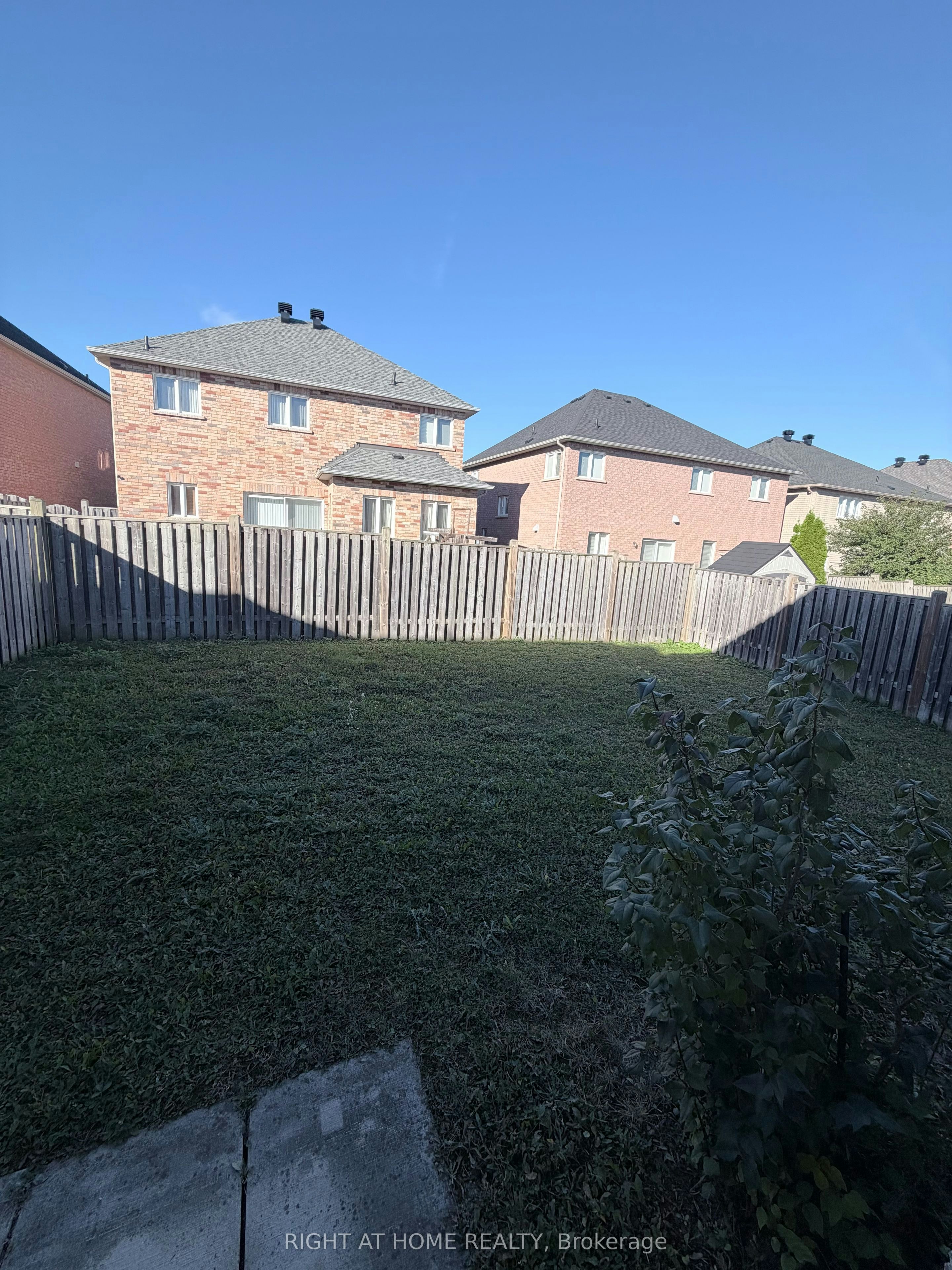 14 Maybole Road, Markham, ON, L6E 1Y7 - 8
