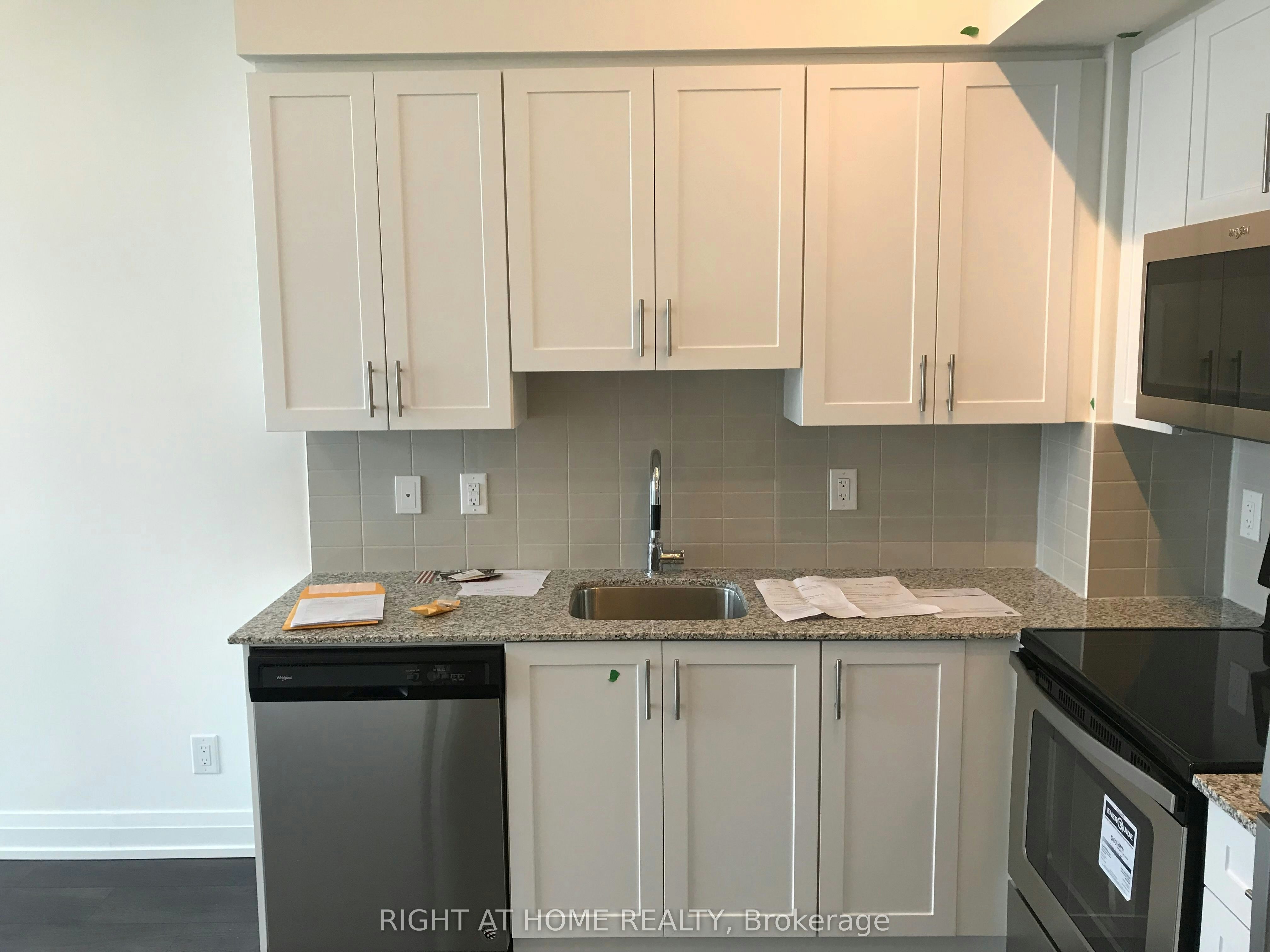 2909-3700 Highway 7 N/A, Vaughan, ON, L4L 0G8 - 5
