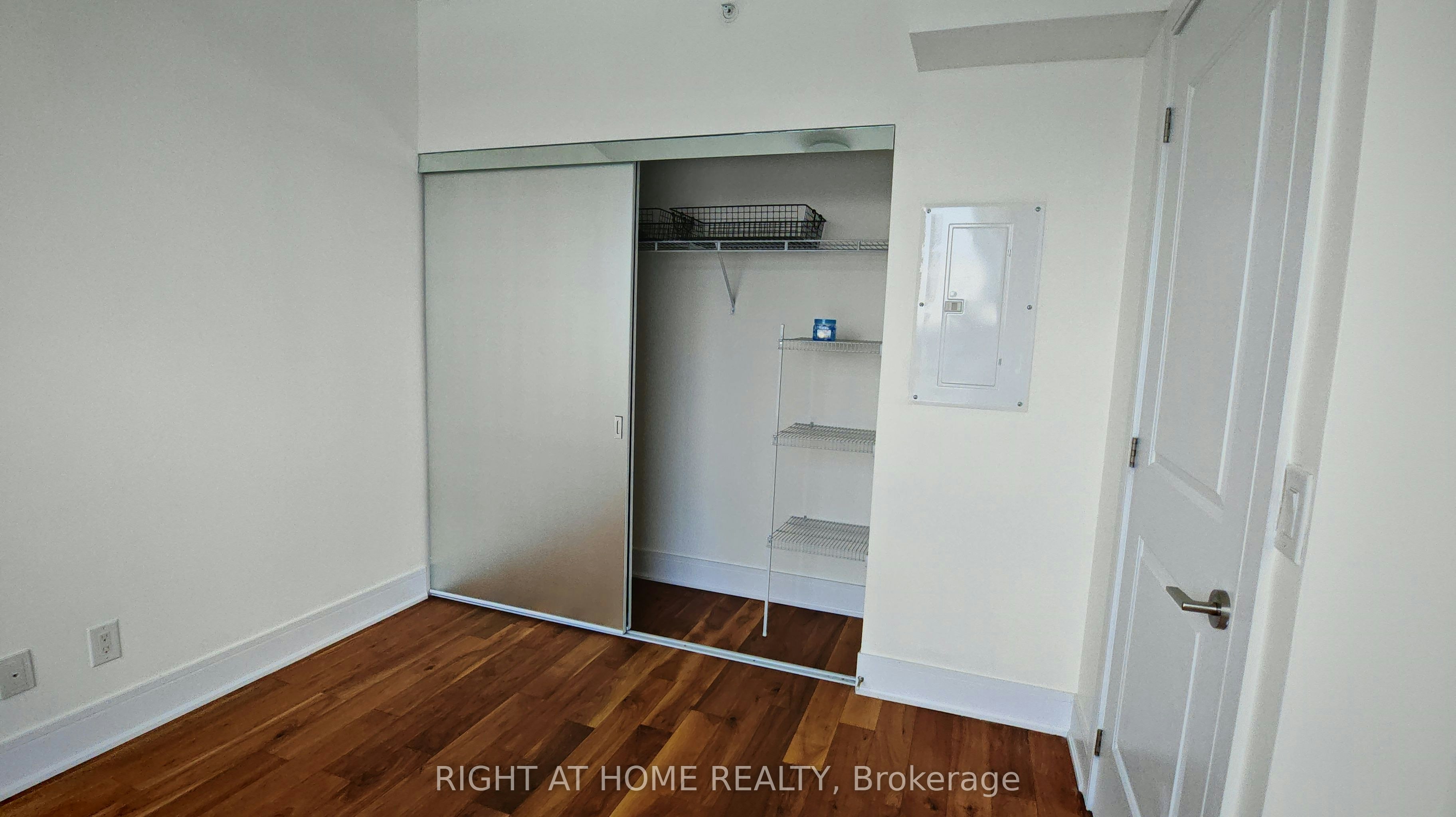 715-9199 Yonge Street, Richmond Hill, ON, L4C 1H7 - 5