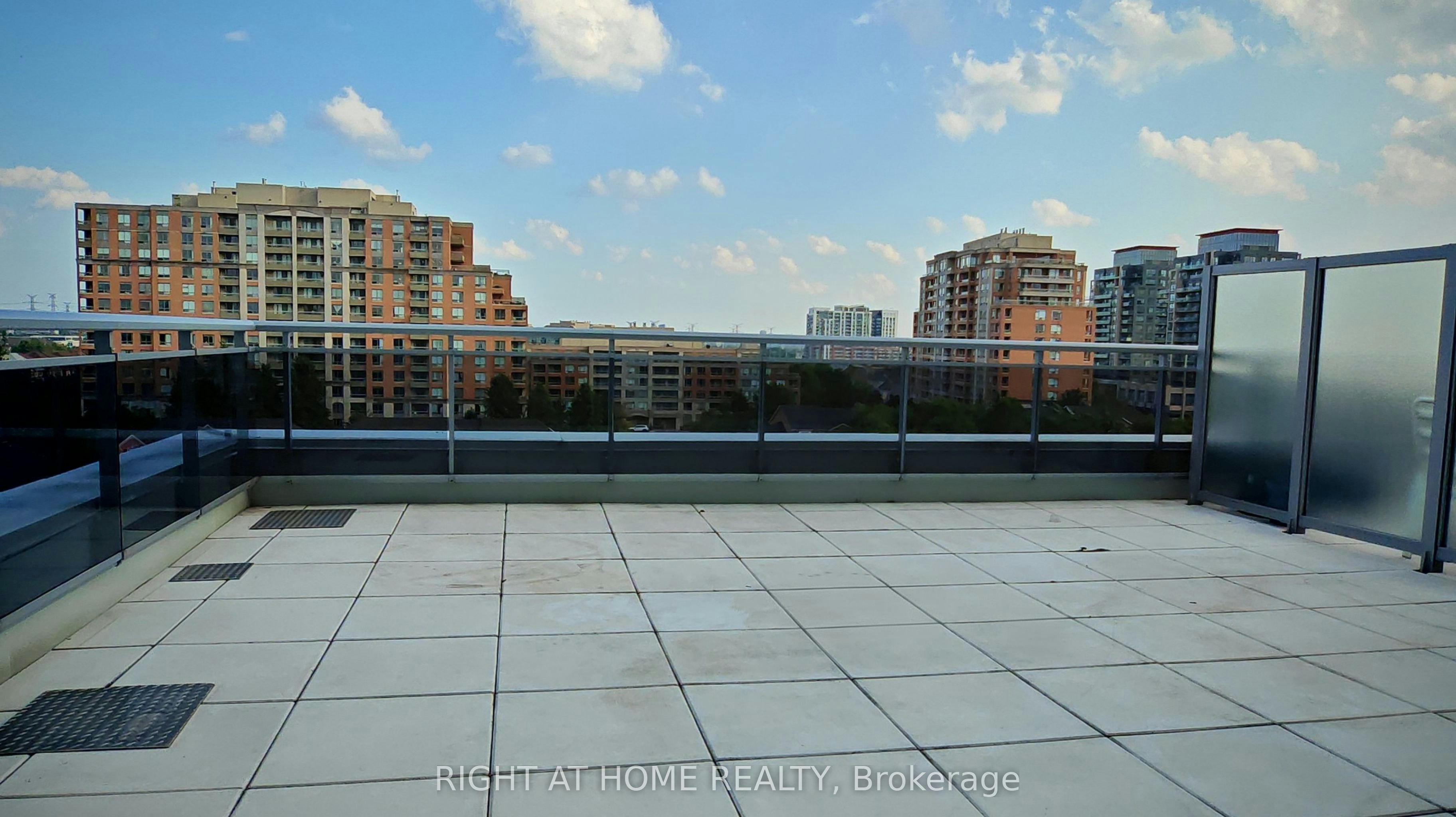 715-9199 Yonge Street, Richmond Hill, ON, L4C 1H7 - 2