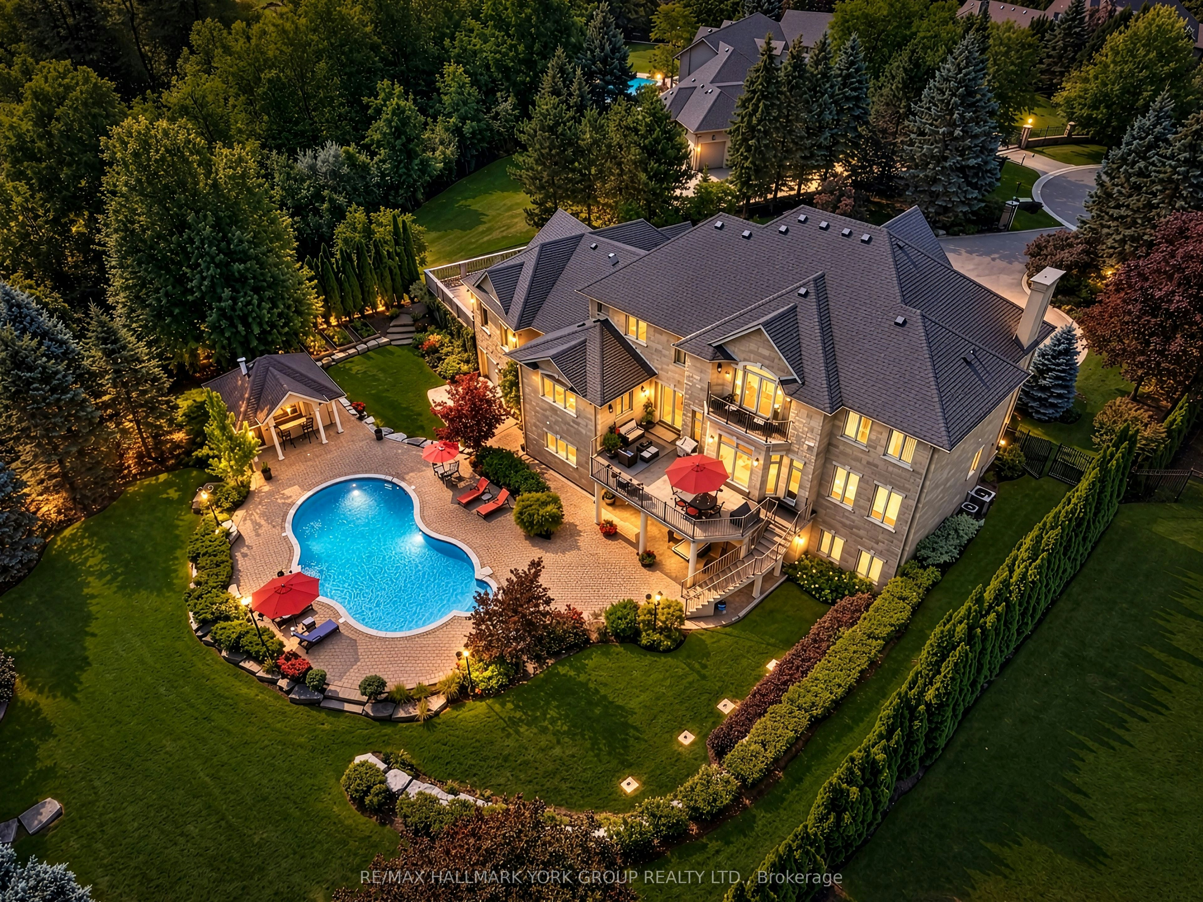 106 Abbruzze Court, Vaughan, ON, L3L 0A9