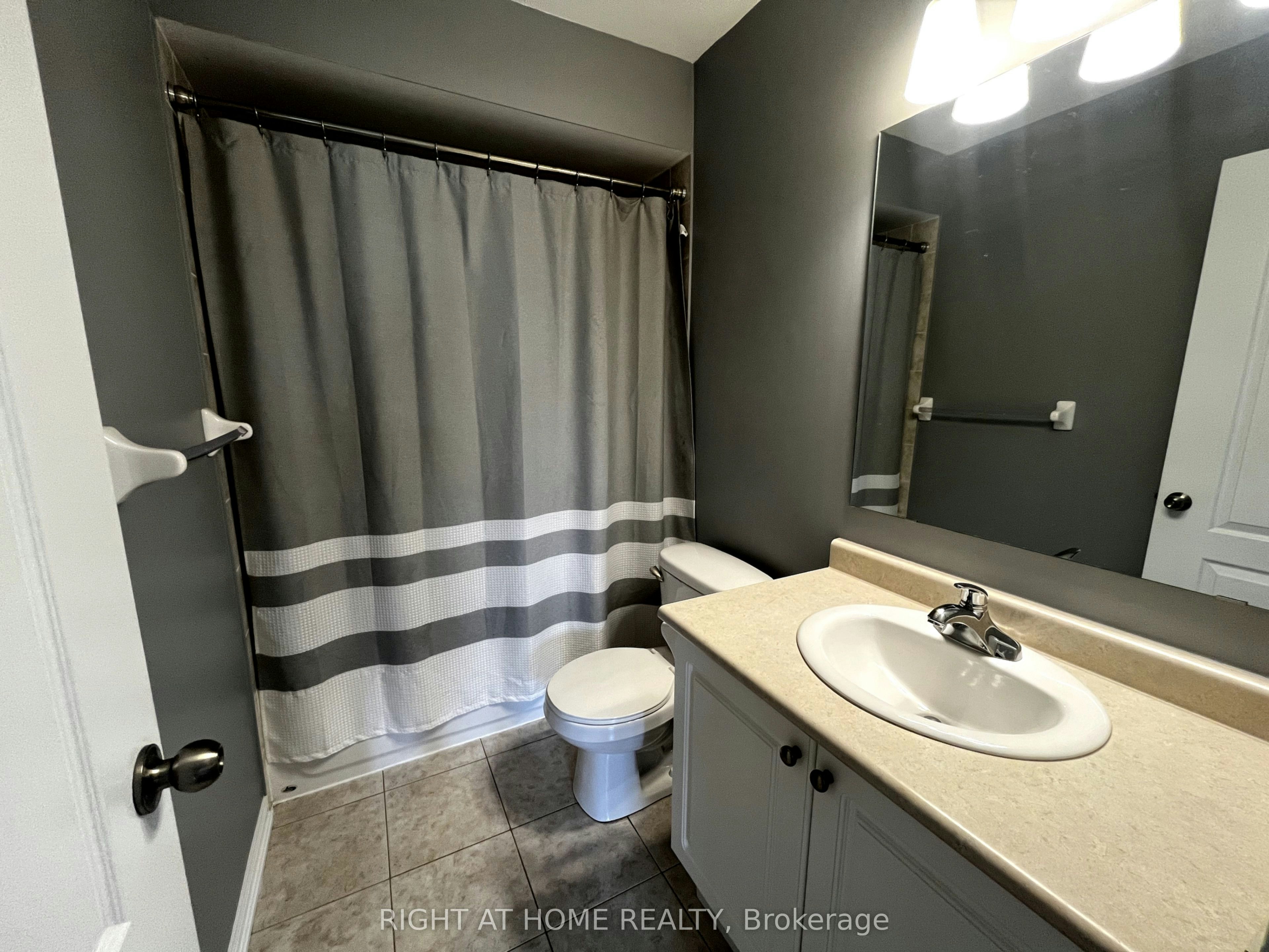Unit 1-116 Maplewood Drive, Essa, ON, L0M 1B4 - 9