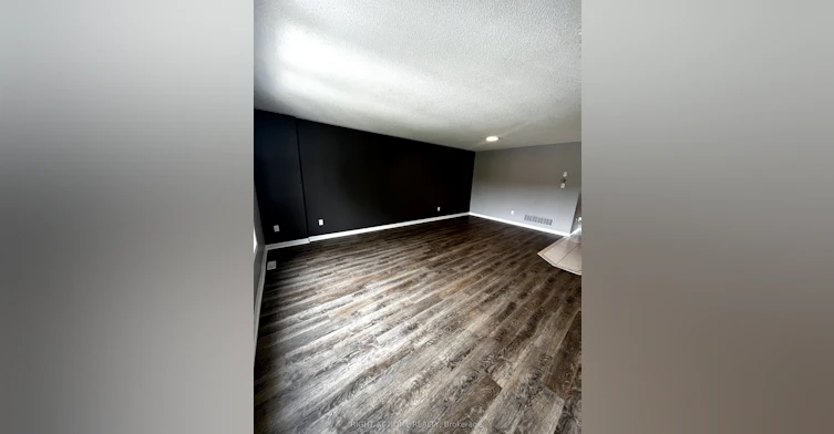 Unit 1-116 Maplewood Drive, Essa, ON, L0M 1B4 - 3