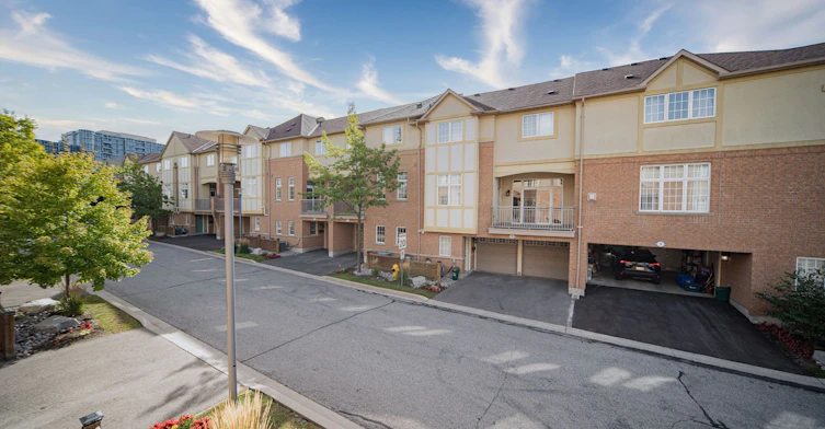 4 Legends Way, Markham, ON, L3R 6B2 - 11