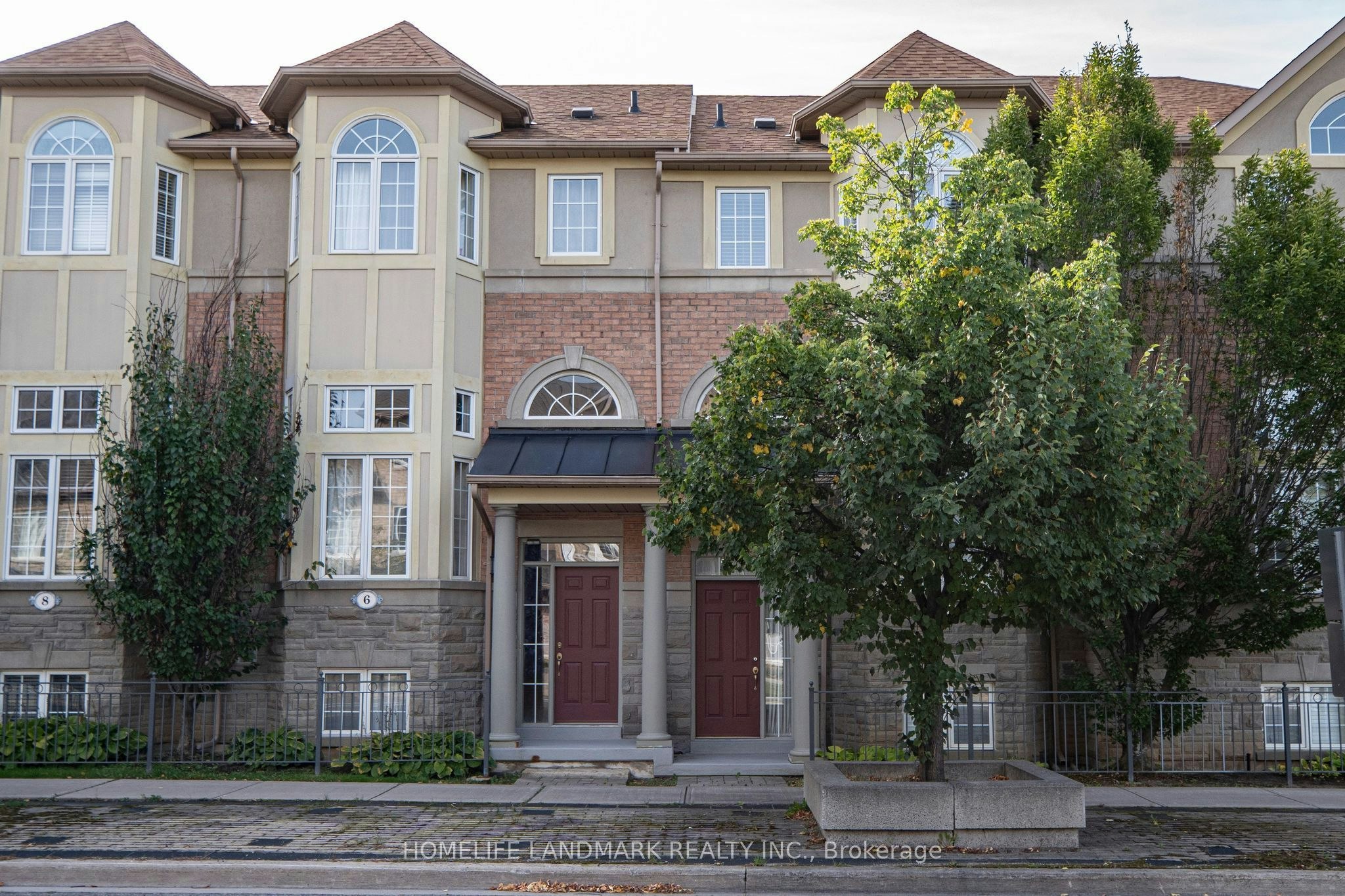 4 Legends Way, Markham, ON, L3R 6B2 - 4
