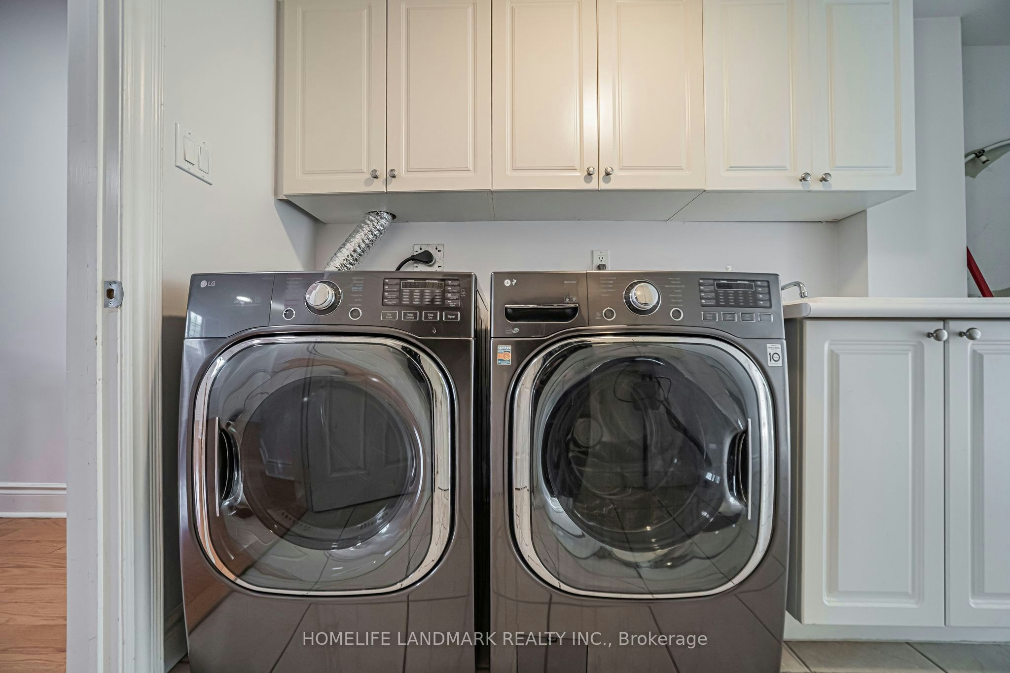 4 Legends Way, Markham, ON, L3R 6B2 - 40