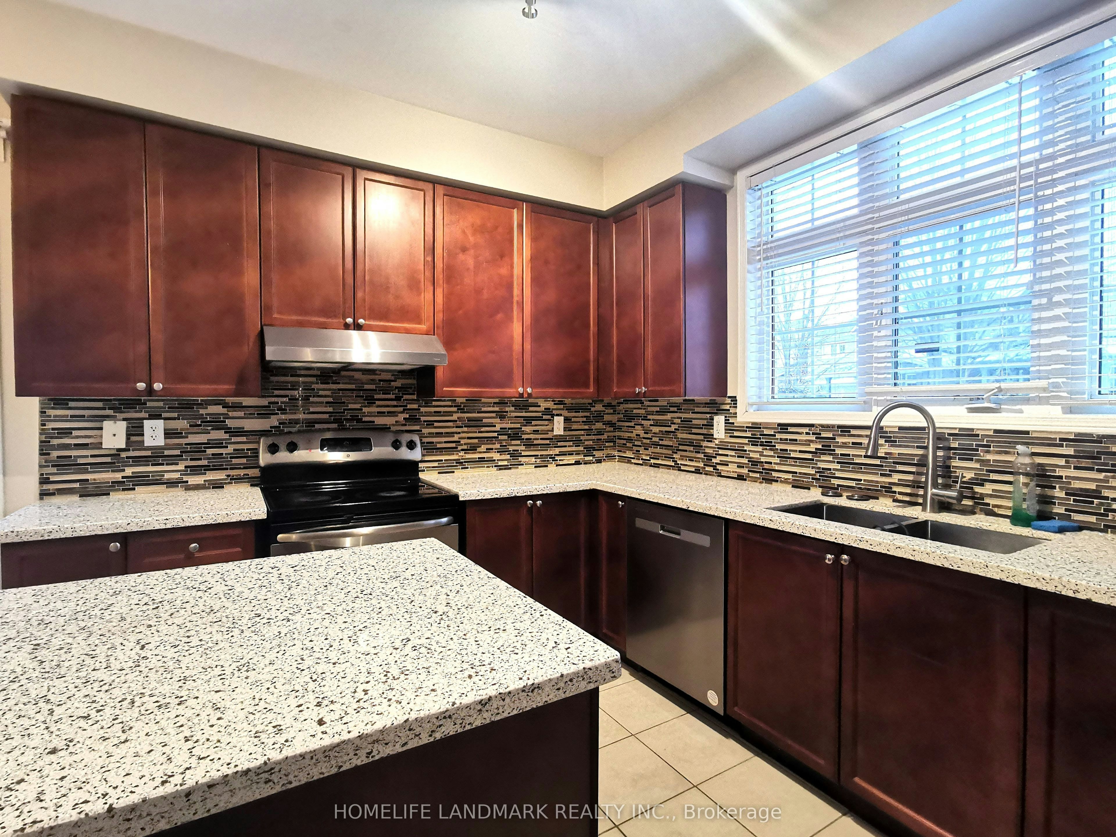 631 Fred Mclaren Boulevard, Markham, ON, L6E 1N4 - 5