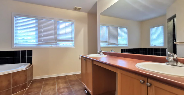 631 Fred Mclaren Boulevard, Markham, ON, L6E 1N4 - 12