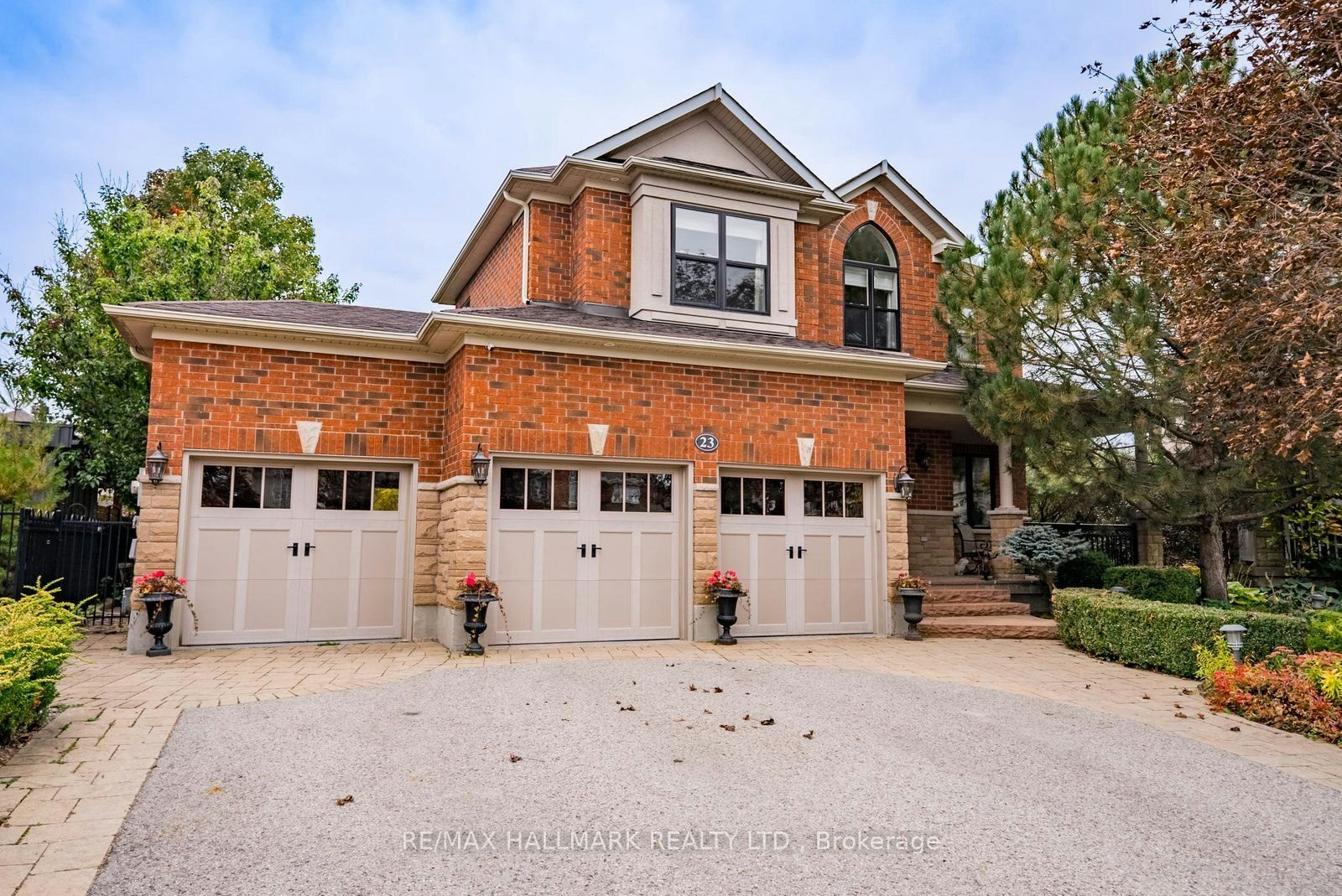 23 Maurovista Court, Whitchurch-Stouffville, ON, L4A 0E4
