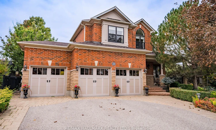23 Maurovista Court