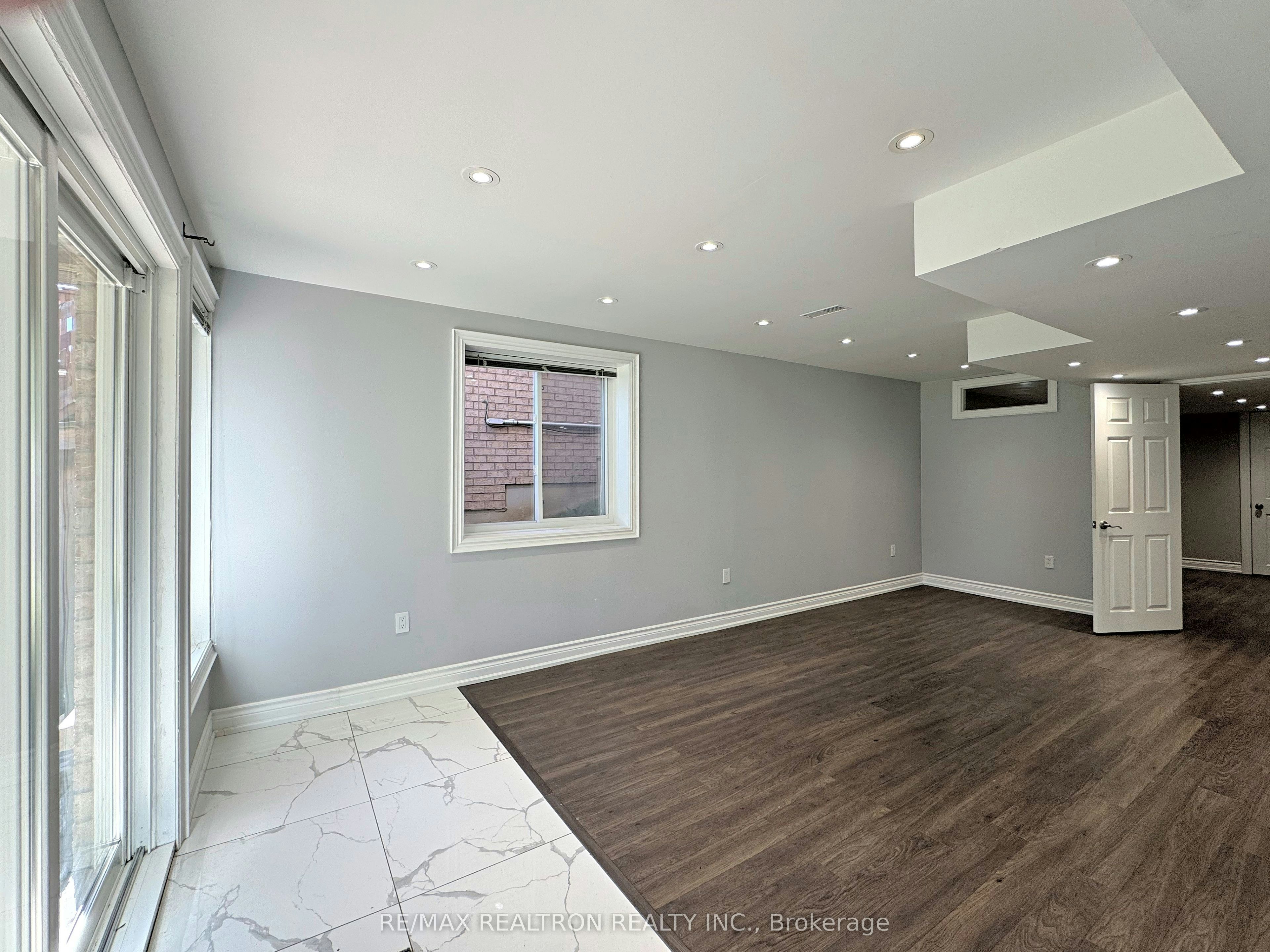 Bsmt-219 Bilbrough Street, Aurora, ON, L4G 7X1 - 5