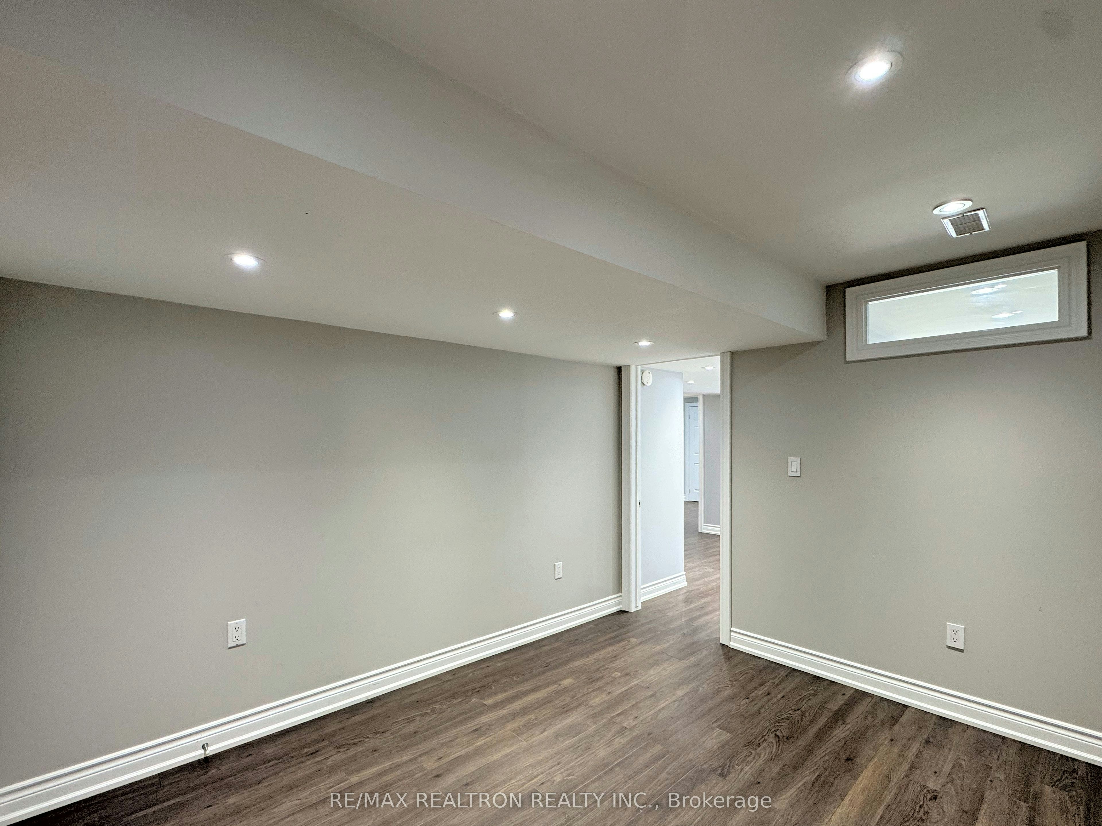 Bsmt-219 Bilbrough Street, Aurora, ON, L4G 7X1 - 14