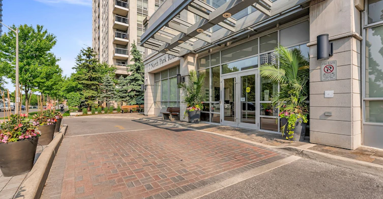 806-7 North Park Road, Vaughan, ON, L4J 0C9 - 22