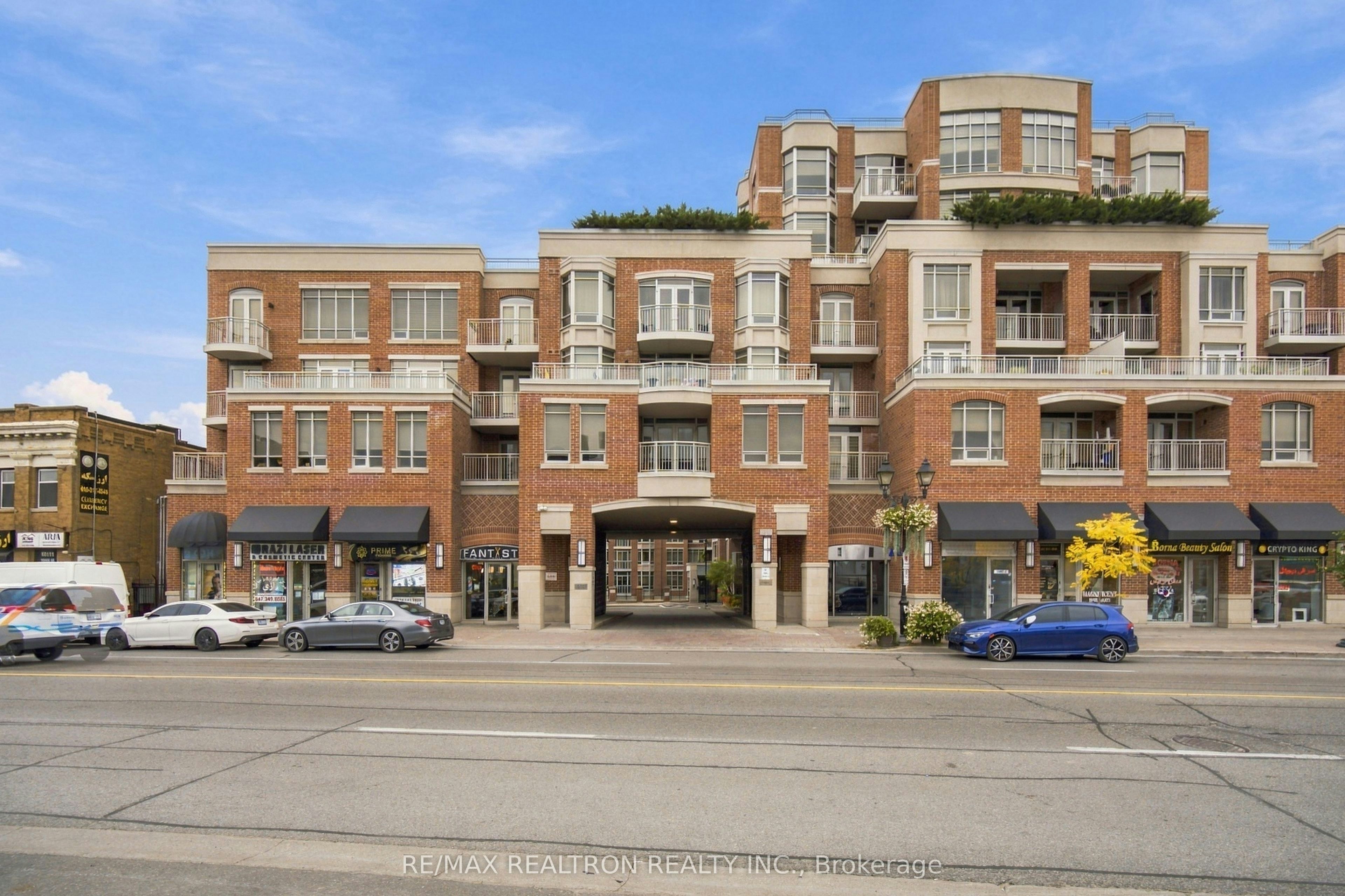 702-10101 Yonge Street, Richmond Hill, ON, L4C 0V6