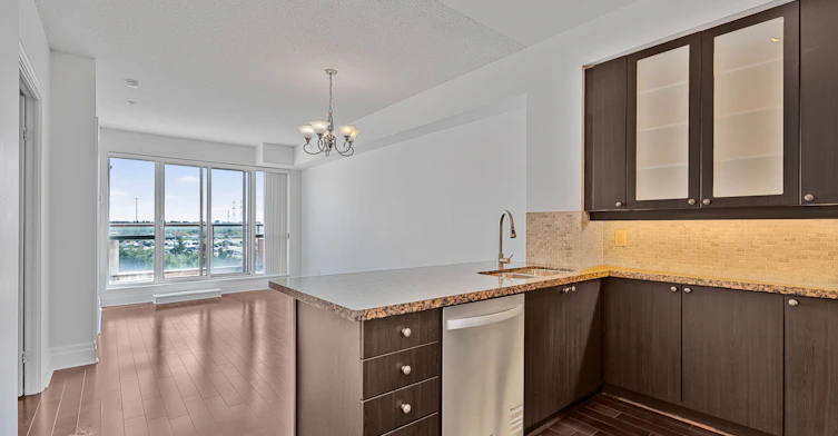 408-39 Upper Duke Crescent, Markham, ON, L6G 0B8 - 8