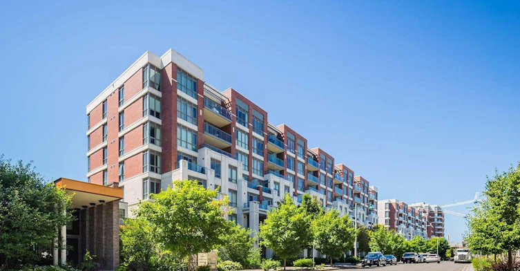 408-39 Upper Duke Crescent, Markham, ON, L6G 0B8 - 3