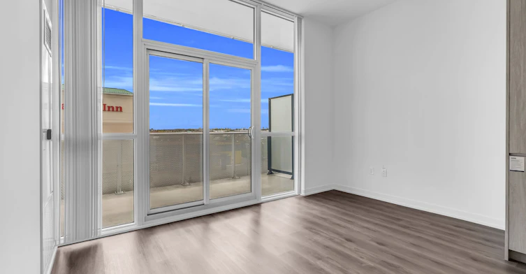 608-28 Interchange Way, Vaughan, ON, L4K 0P8 - 28