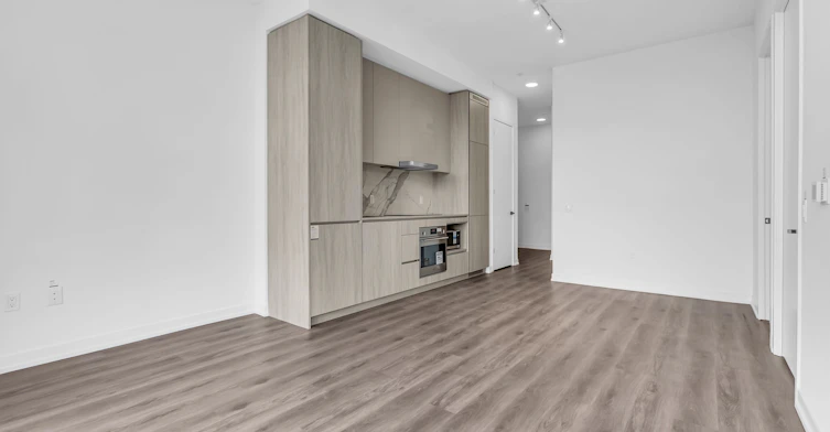 608-28 Interchange Way, Vaughan, ON, L4K 0P8 - 19