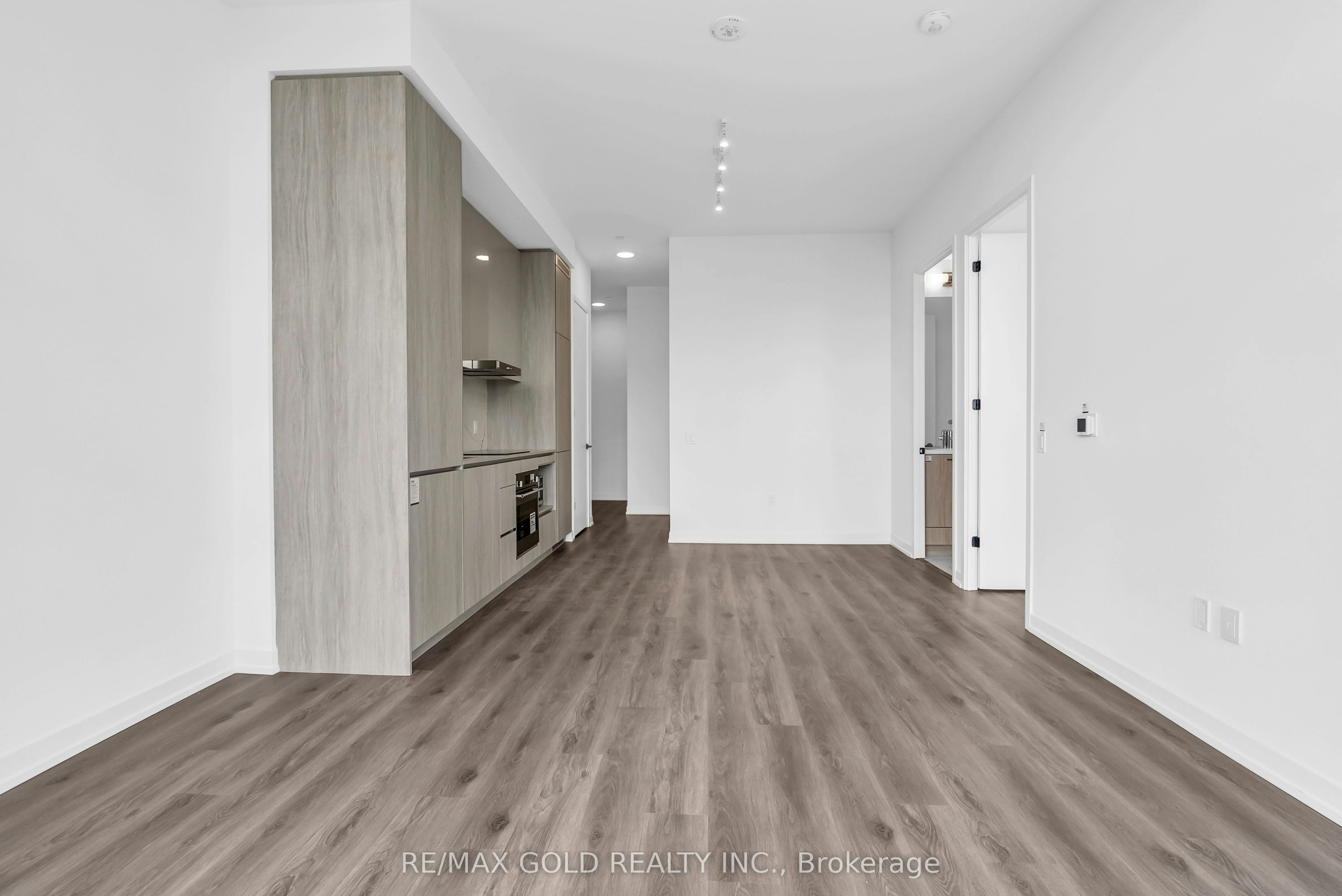 608-28 Interchange Way, Vaughan, ON, L4K 0P8 - 29