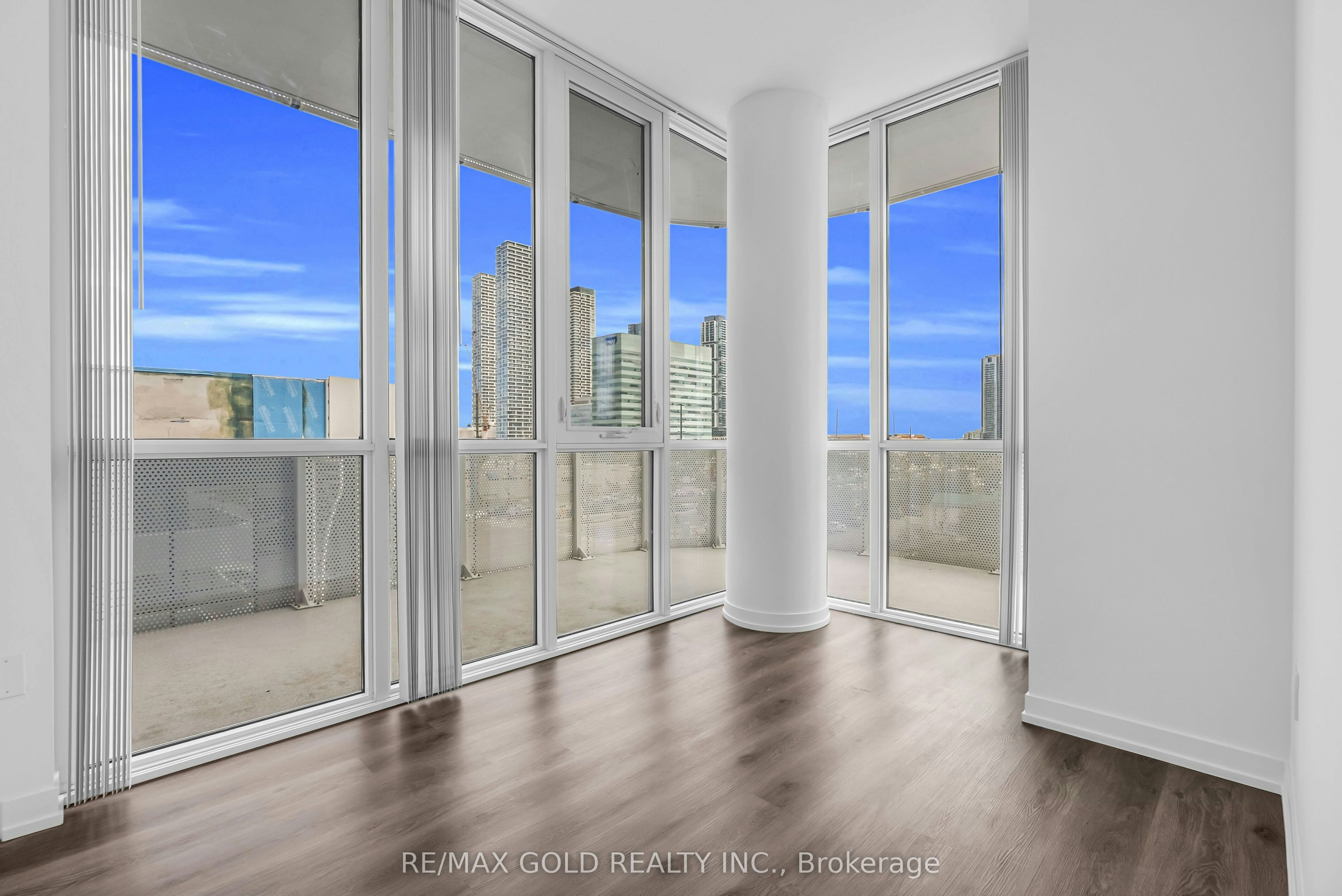 608-28 Interchange Way, Vaughan, ON, L4K 0P8 - 30