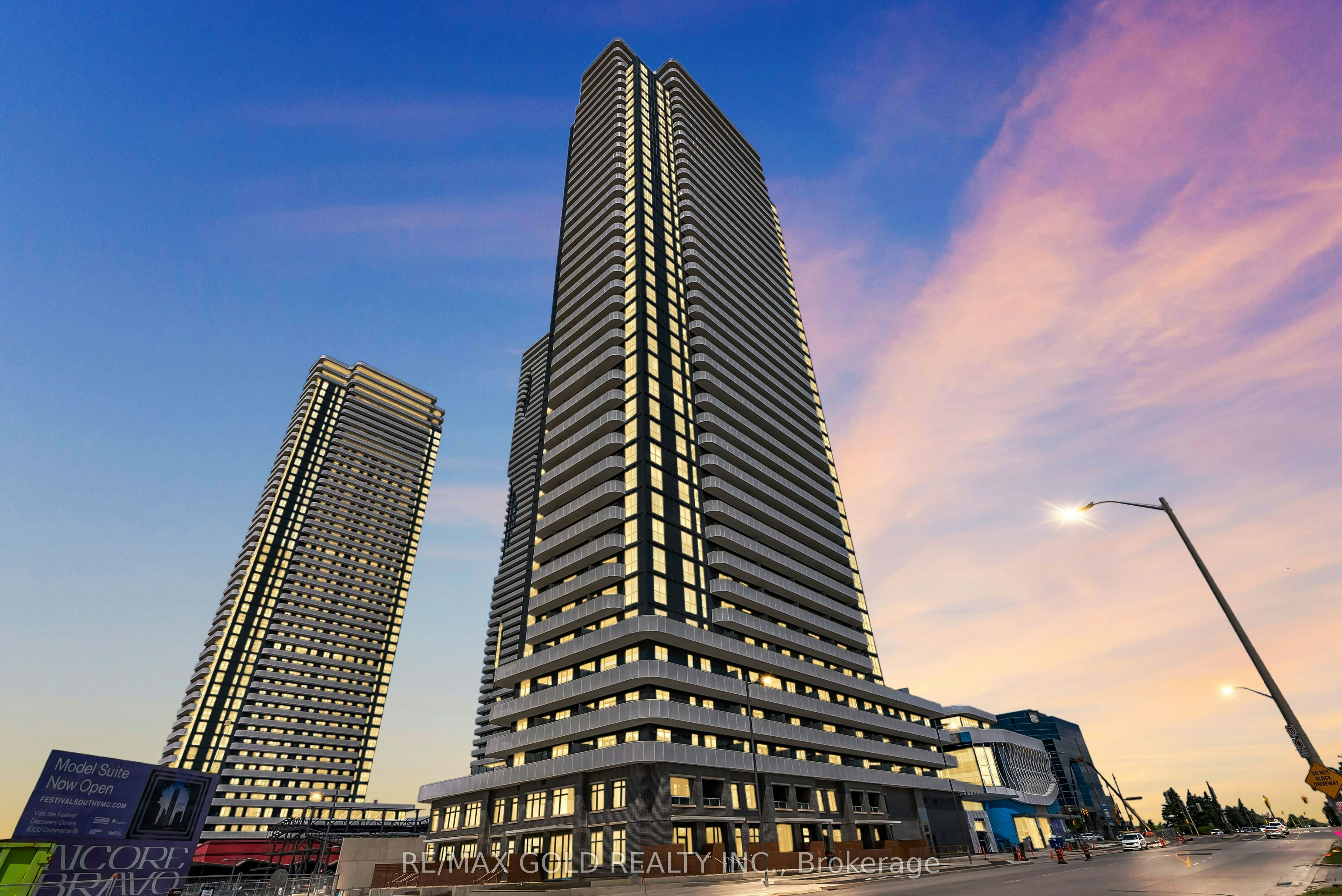 608-28 Interchange Way, Vaughan, ON, L4K 0P8