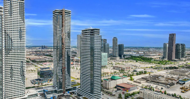 608-28 Interchange Way, Vaughan, ON, L4K 0P8 - 7