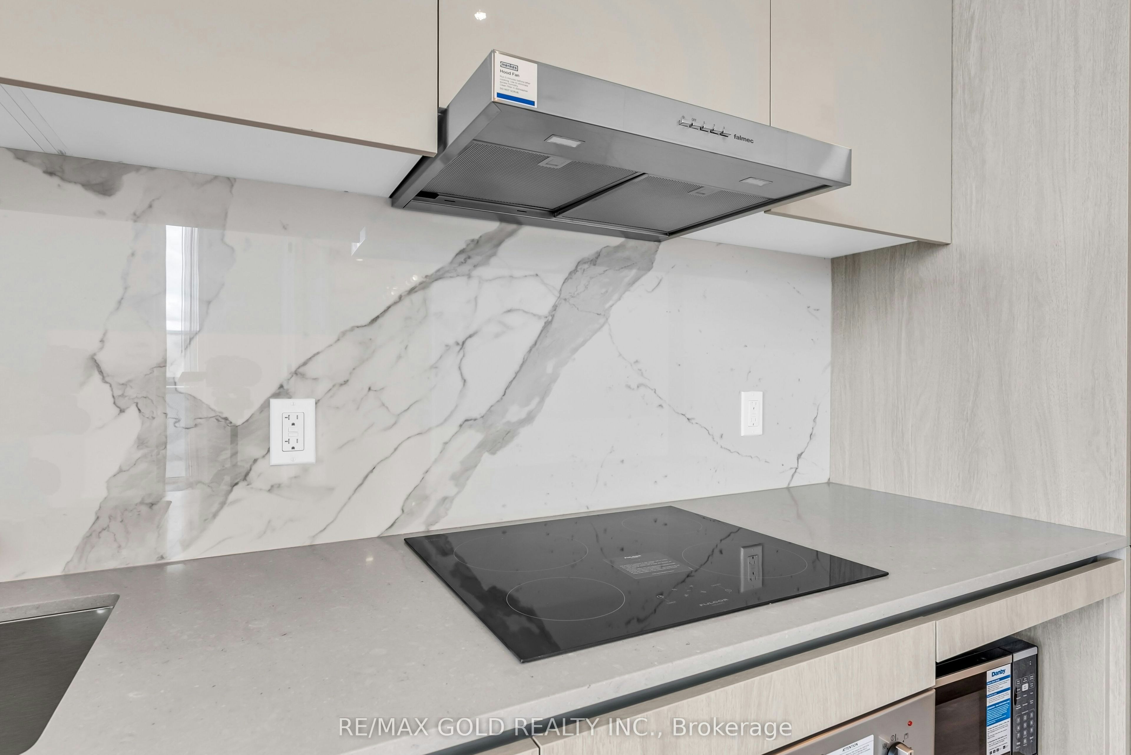 608-28 Interchange Way, Vaughan, ON, L4K 0P8 - 23