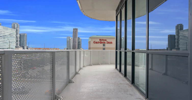 608-28 Interchange Way, Vaughan, ON, L4K 0P8 - 38