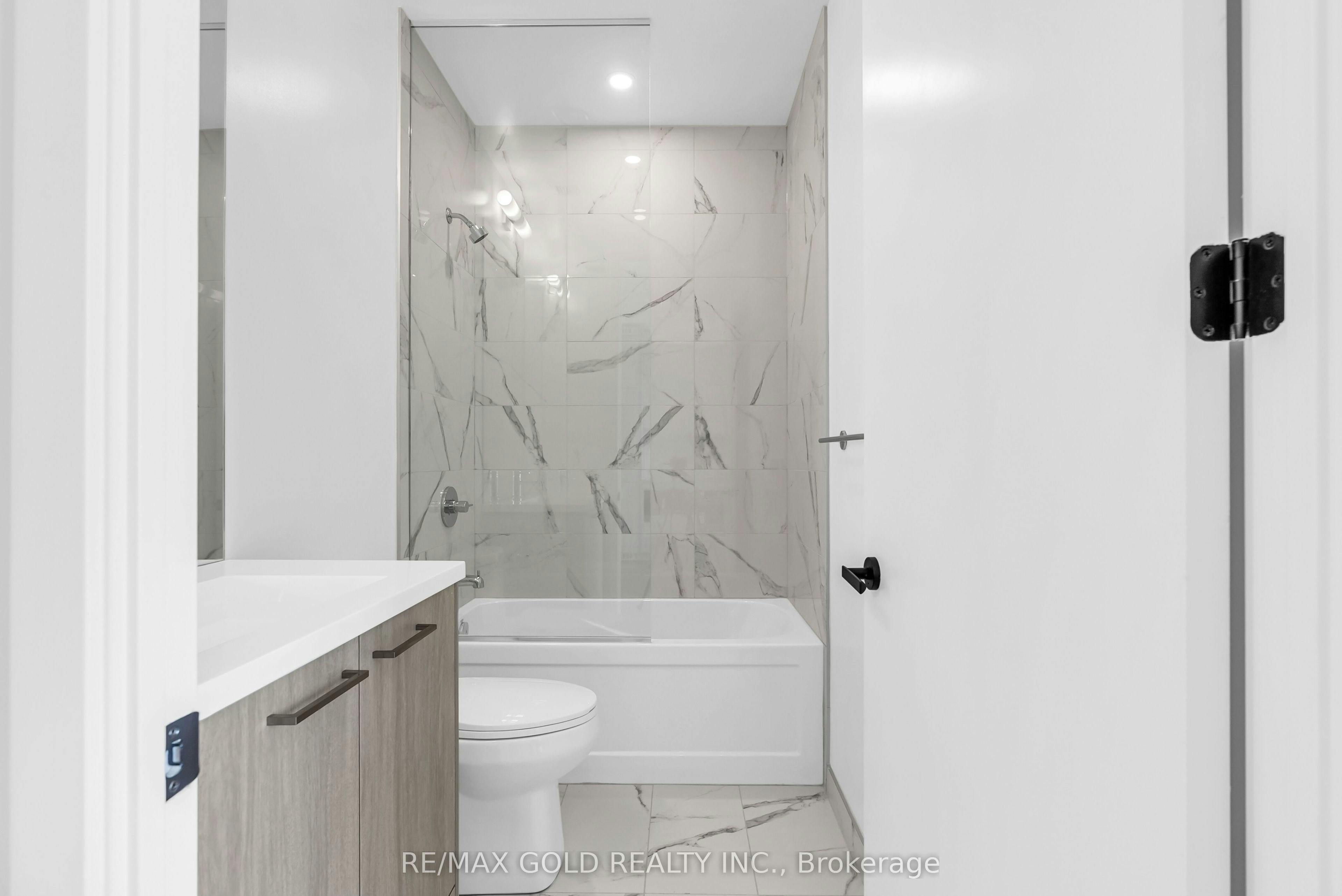 608-28 Interchange Way, Vaughan, ON, L4K 0P8 - 34