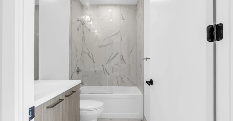 608-28 Interchange Way, Vaughan, ON, L4K 0P8 - 34