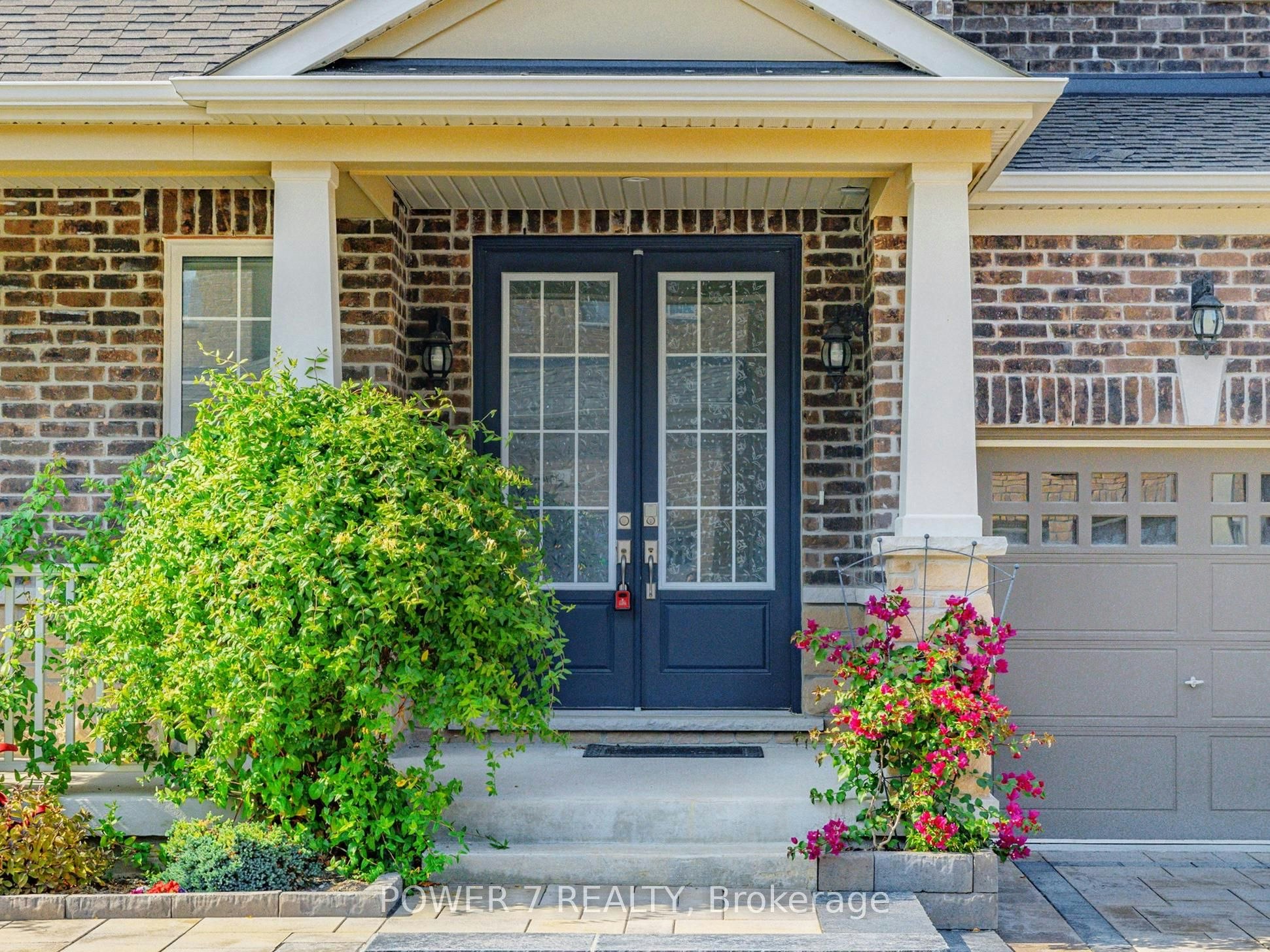 61 Match Point Court, Aurora, ON, L4G 3J1 - 4